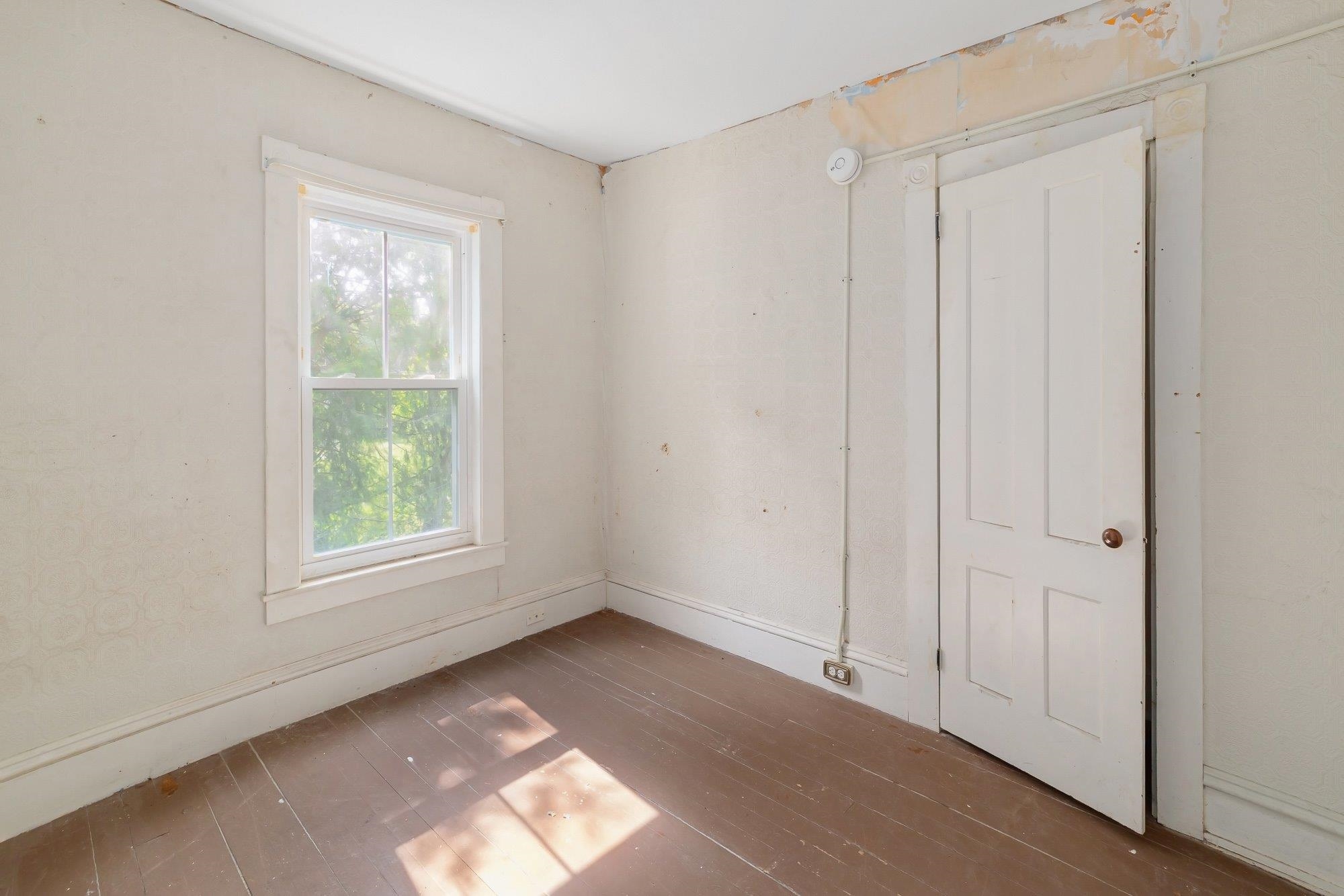 123 High Street Property Photo 36