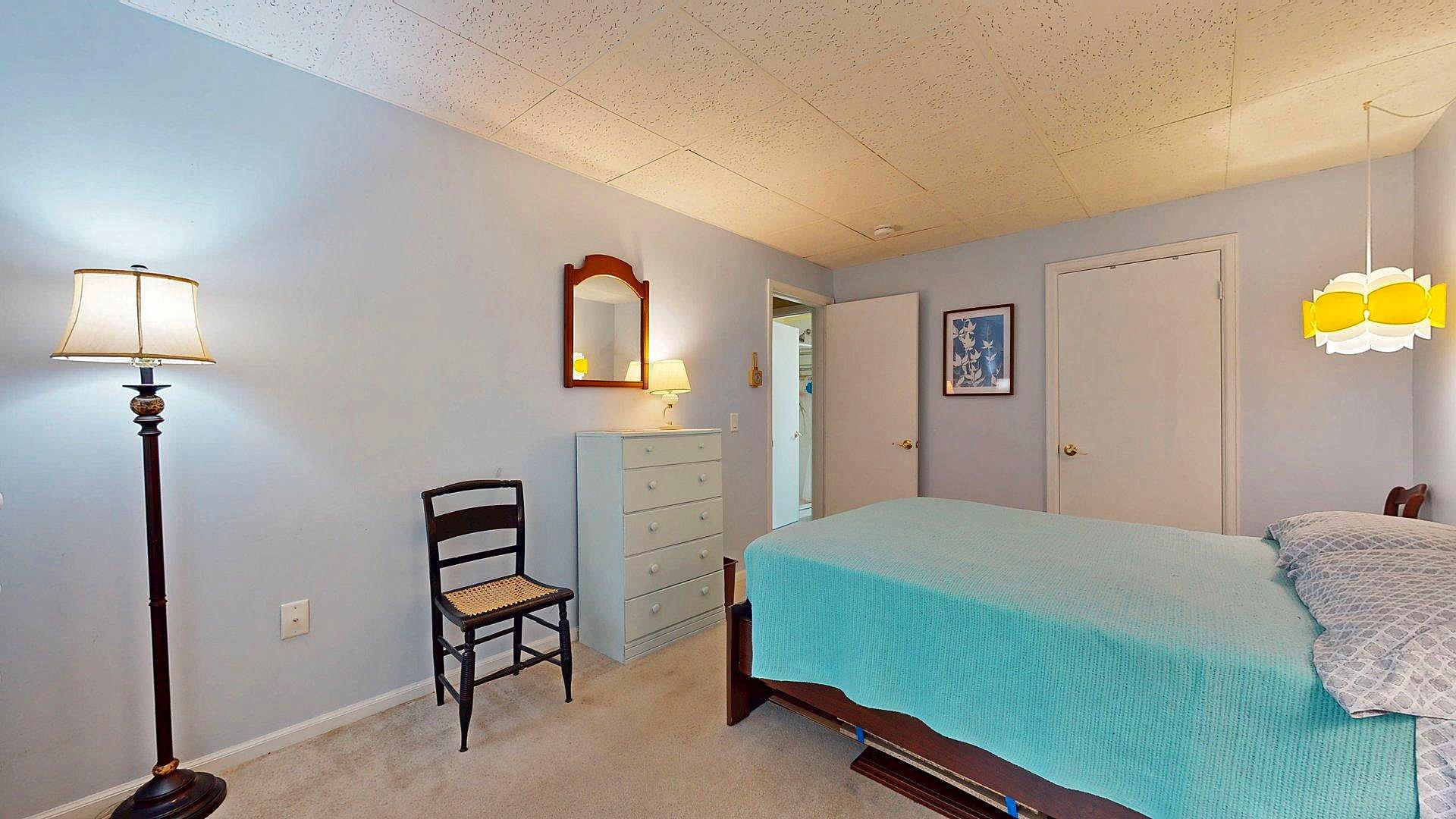 100 Kennedy Drive Property Photo 23
