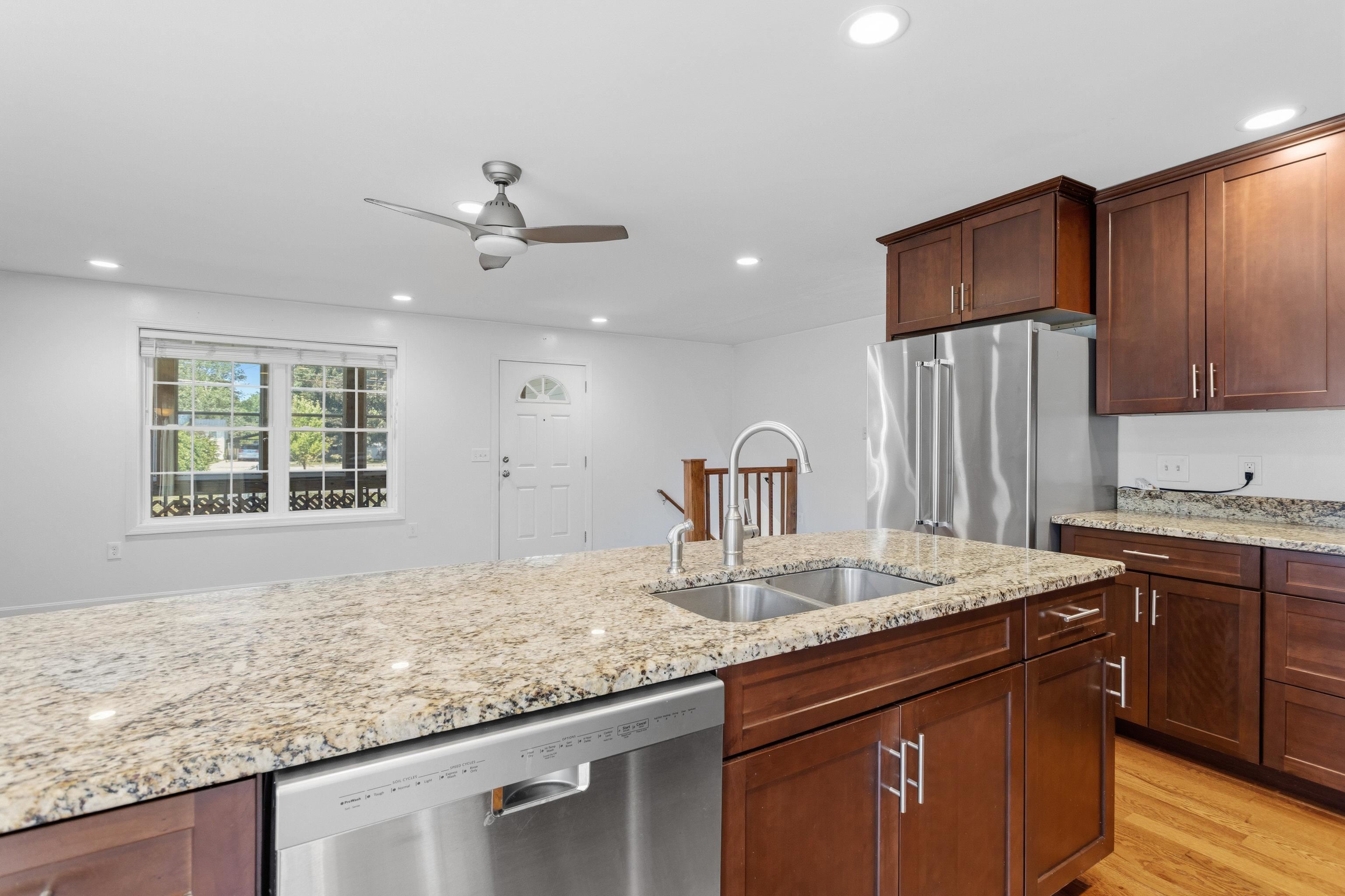 264 Broad Street Property Photo 9