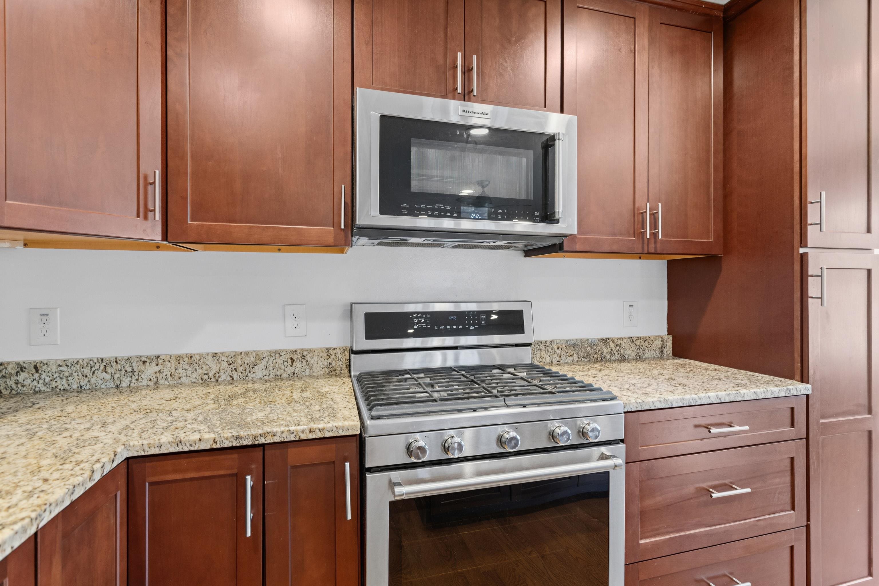 264 Broad Street Property Photo 11