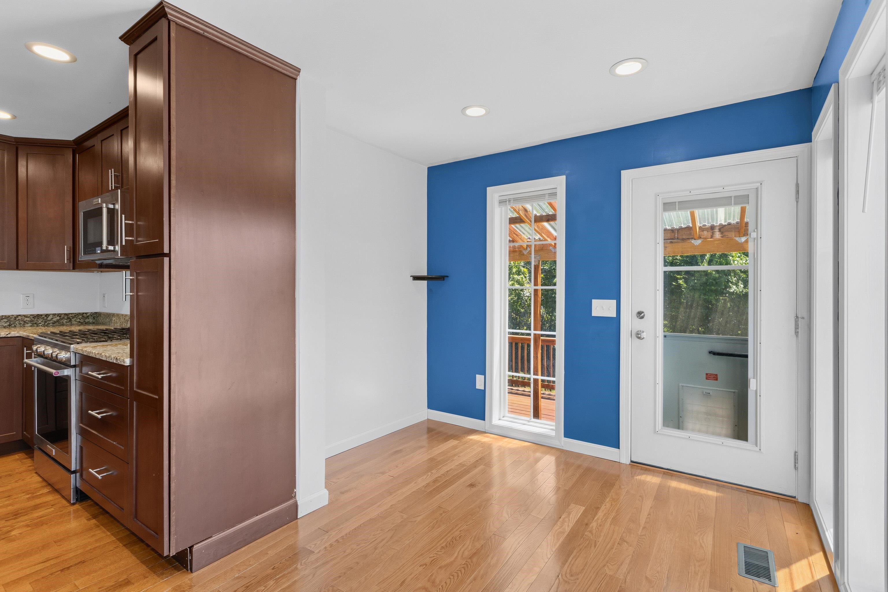 264 Broad Street Property Photo 13