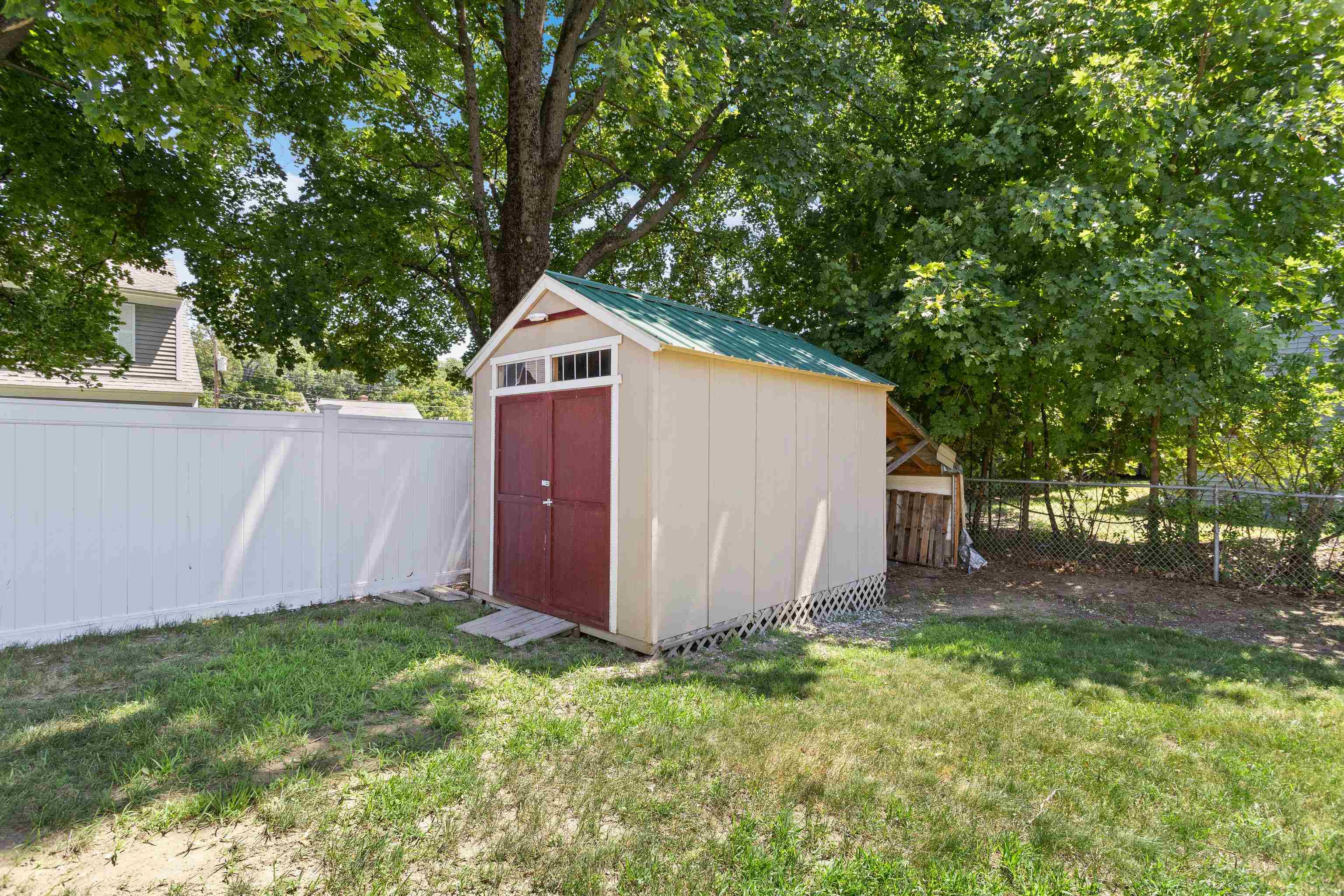 264 Broad Street Property Photo 46
