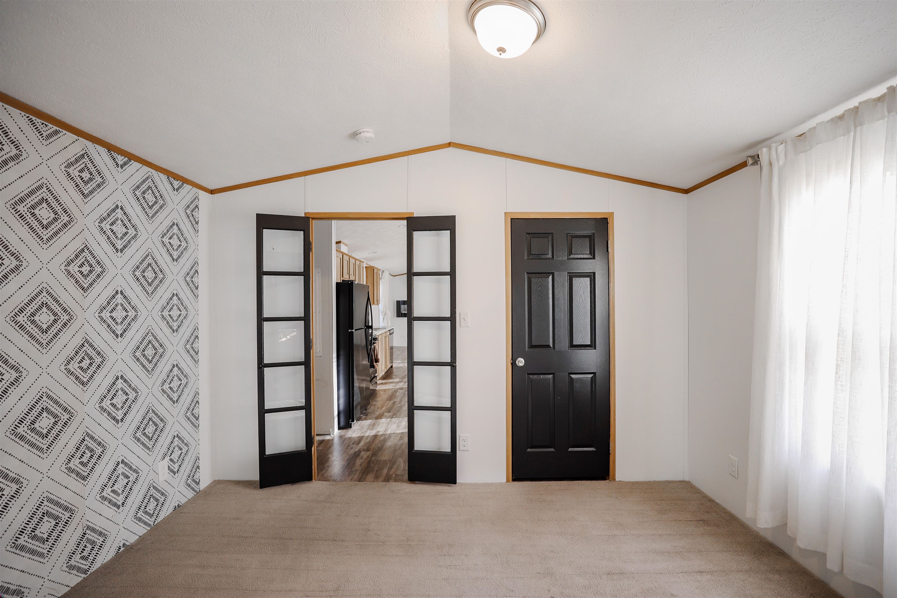 4 4th Street Property Photo 15
