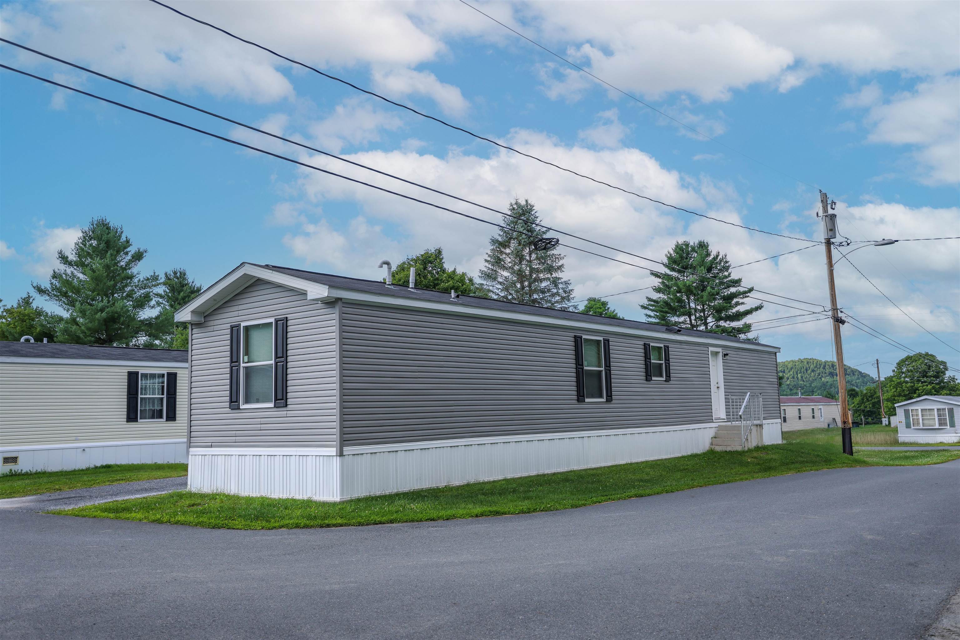 4 4th Street Property Photo 23