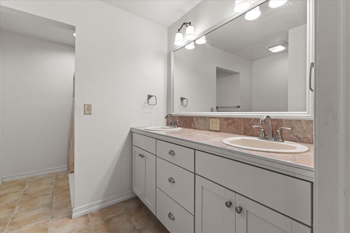 4 Smith Street Property Photo 32