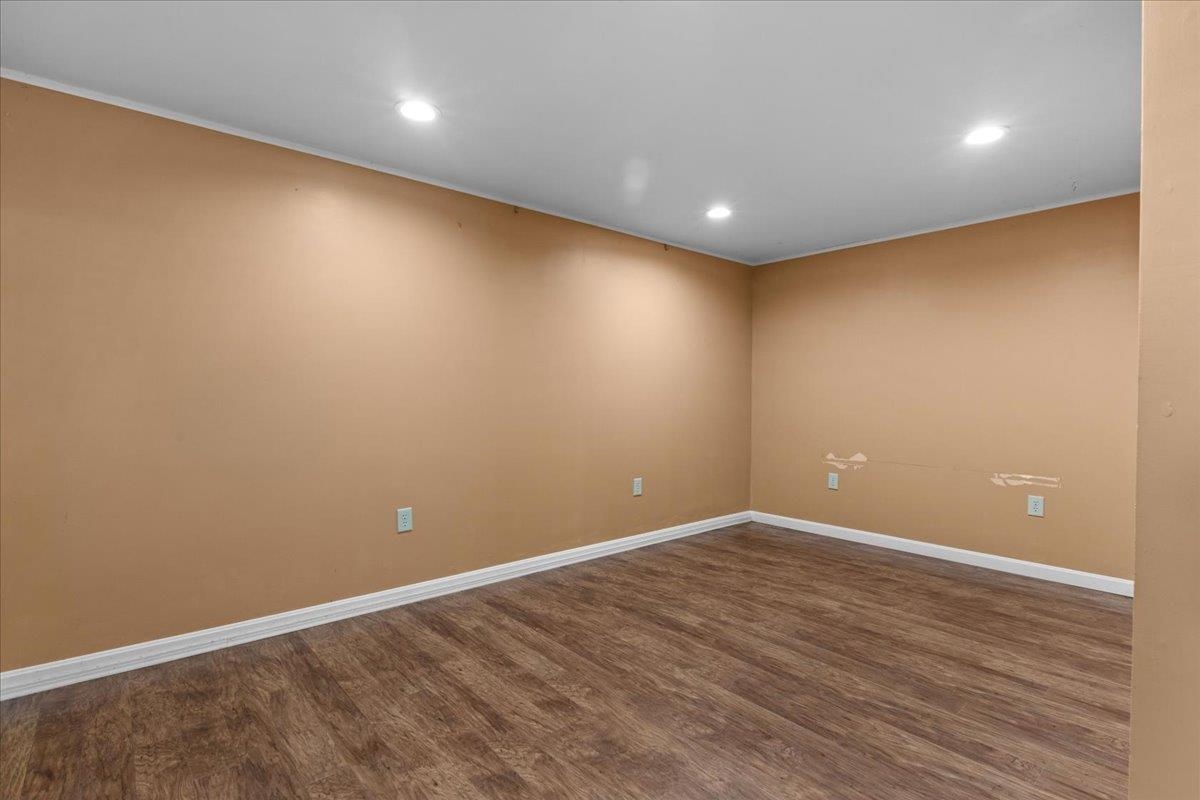 4 Smith Street Property Photo 40