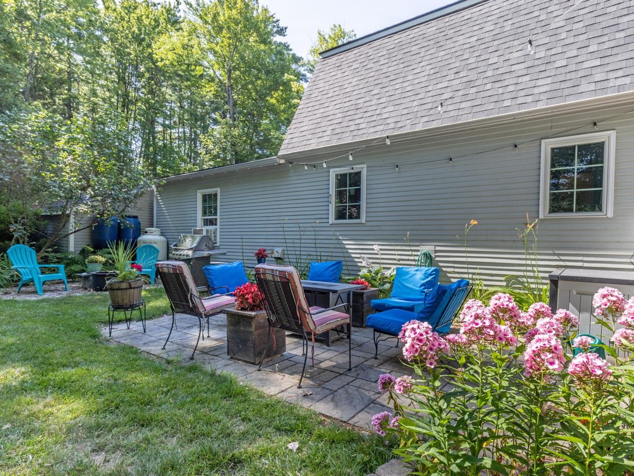 14 Red Cedar Lane Property Photo 3