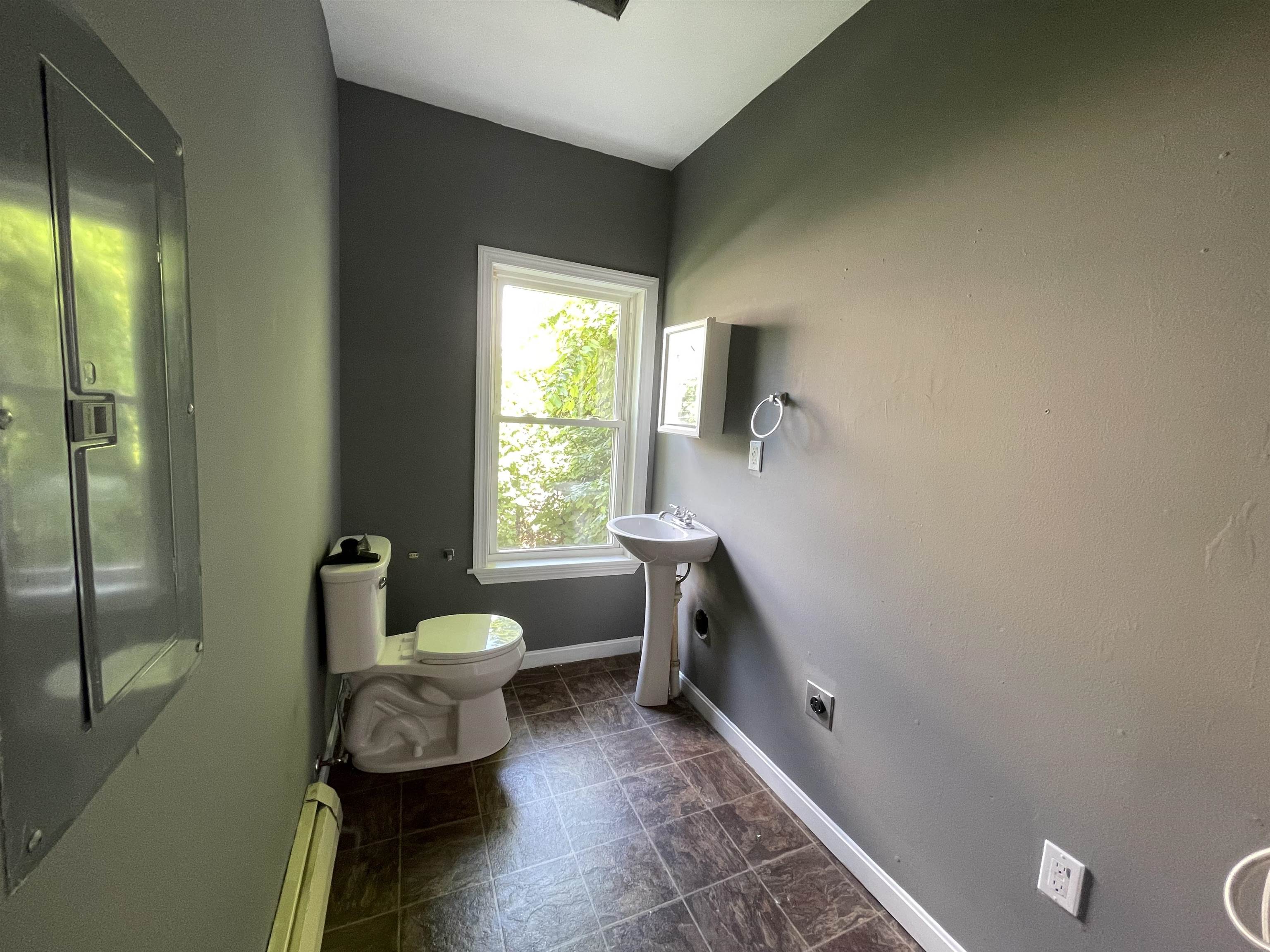 24-26 North Street Property Photo 15