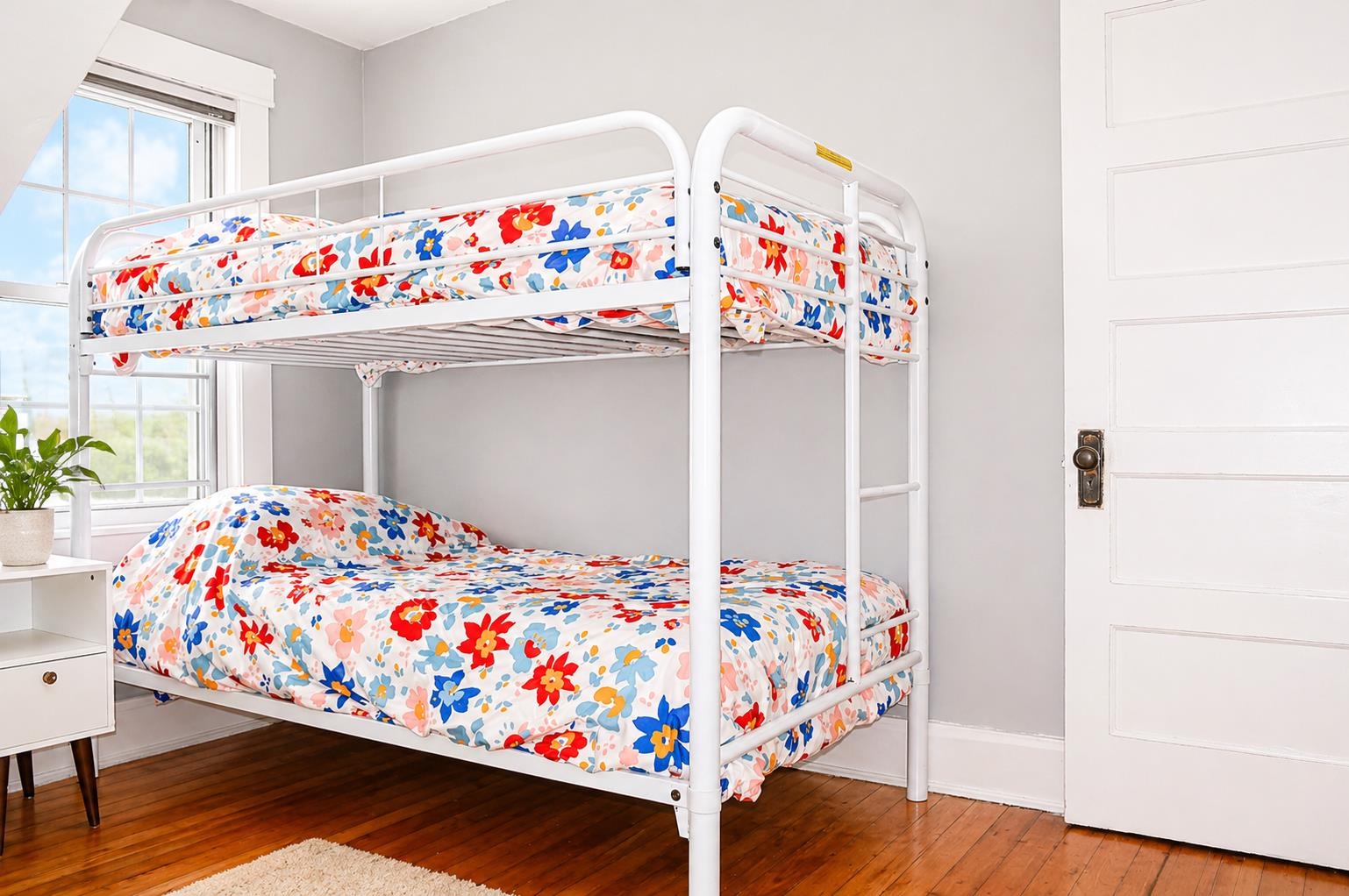 5 Pleasant Street Property Photo 16