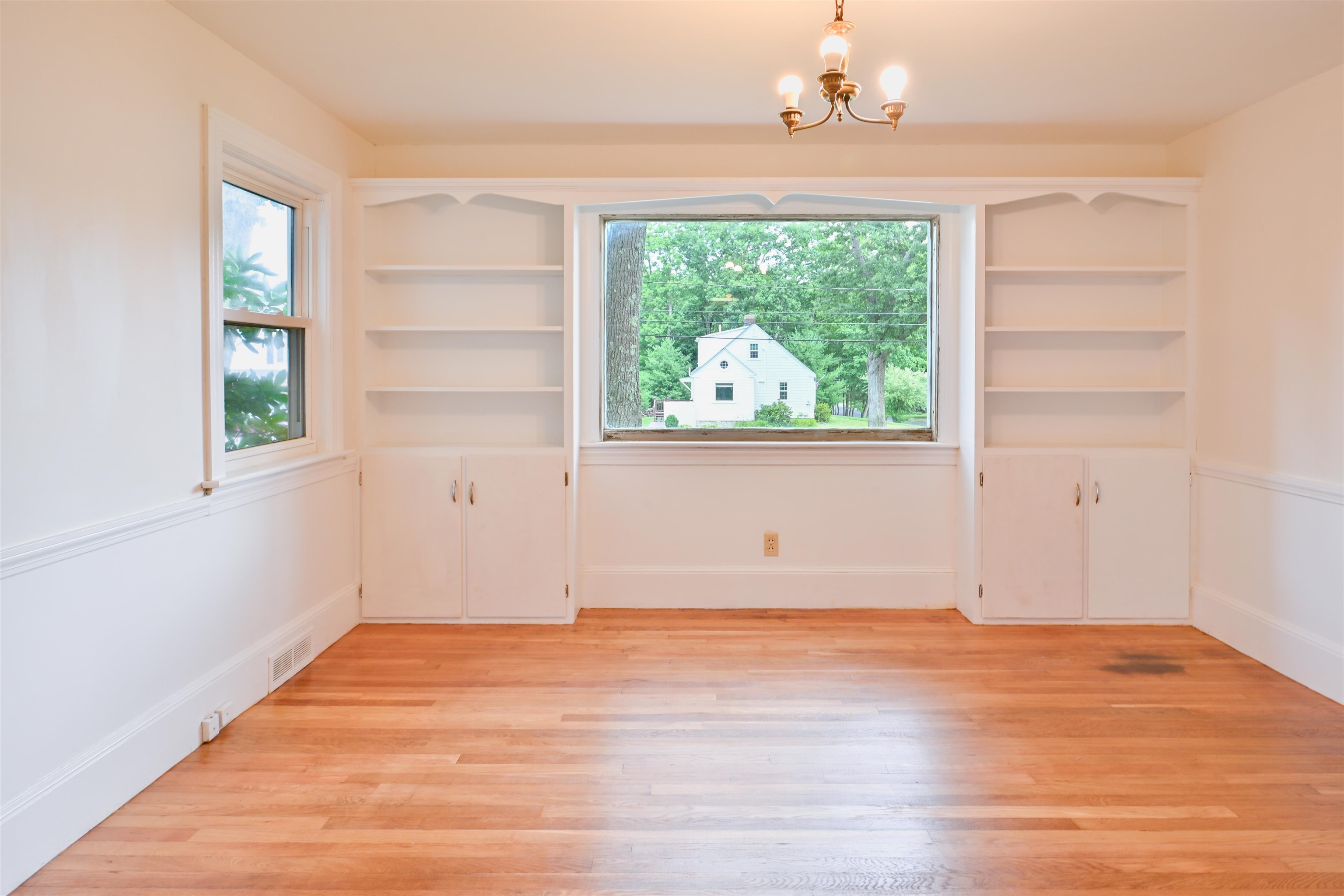 255 North Street Property Photo 12