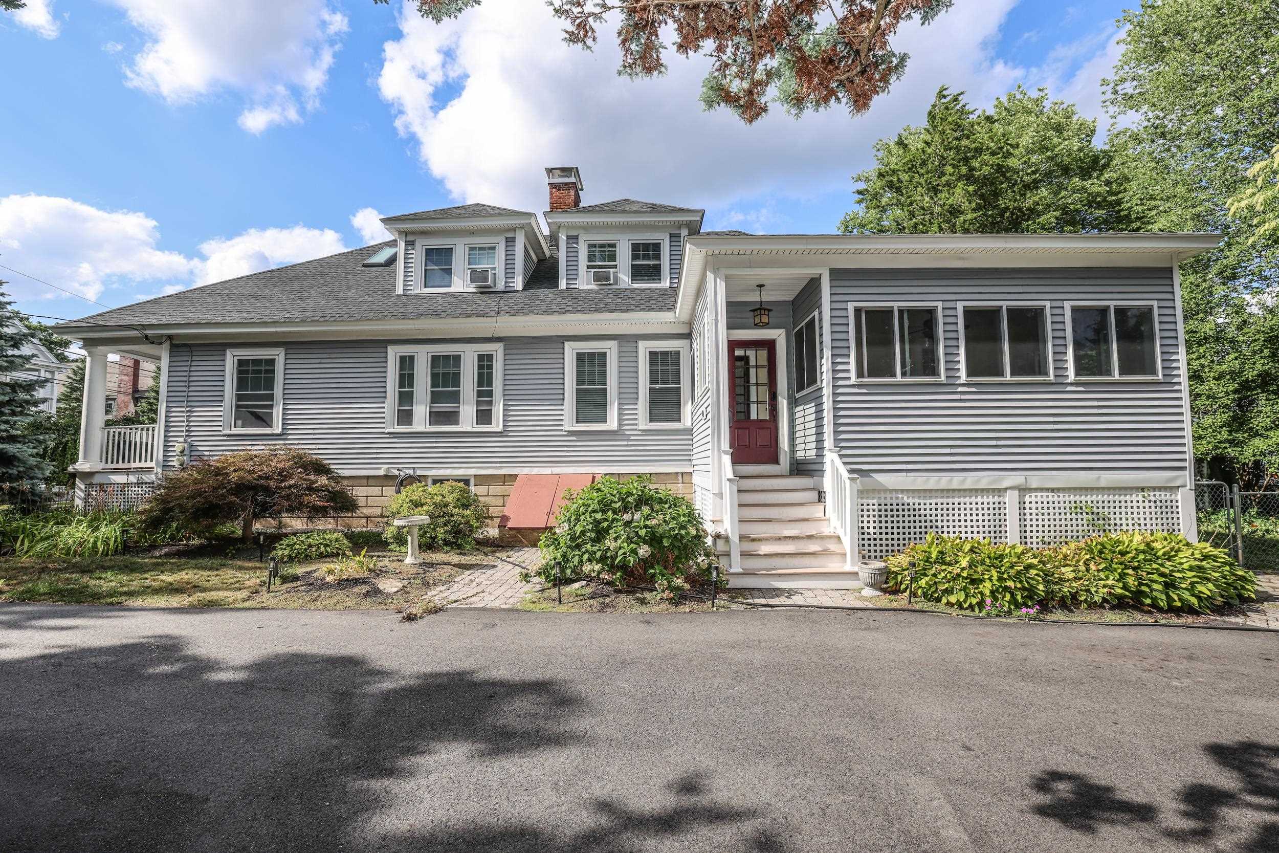 749 Maple Street Property Photo 1
