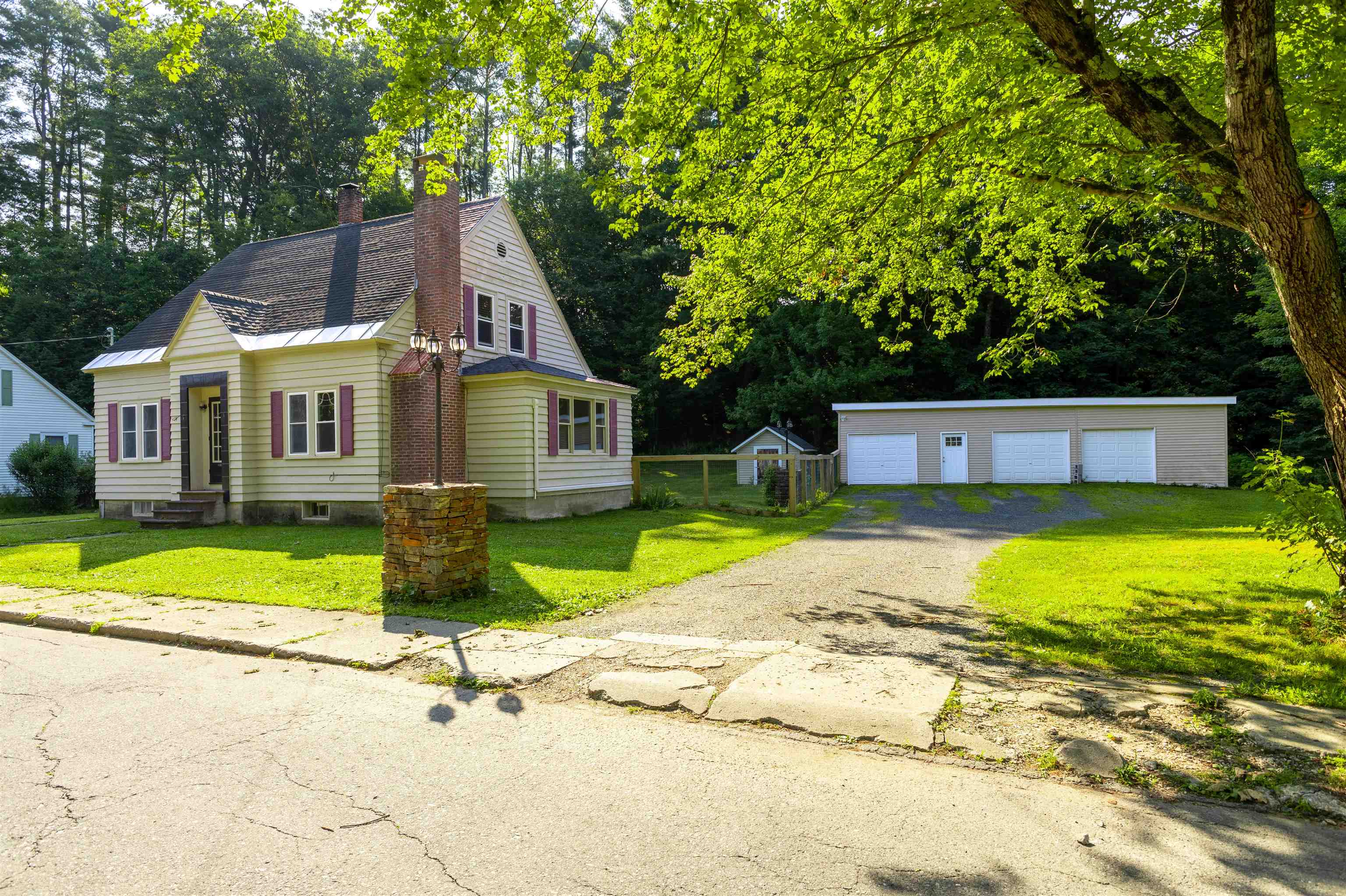14 Bank Avenue Property Photo 1
