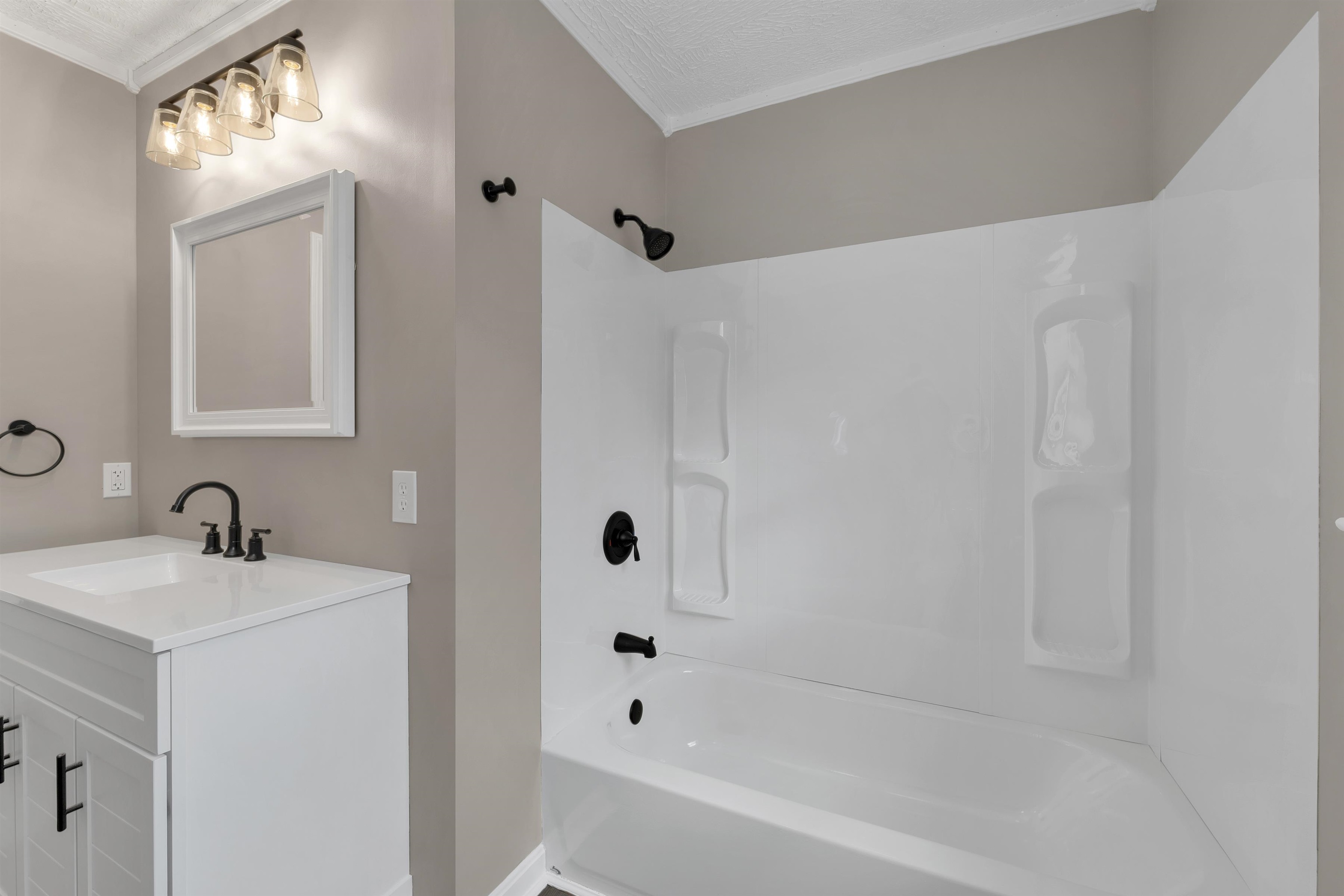 189 Rand Road Property Photo 10
