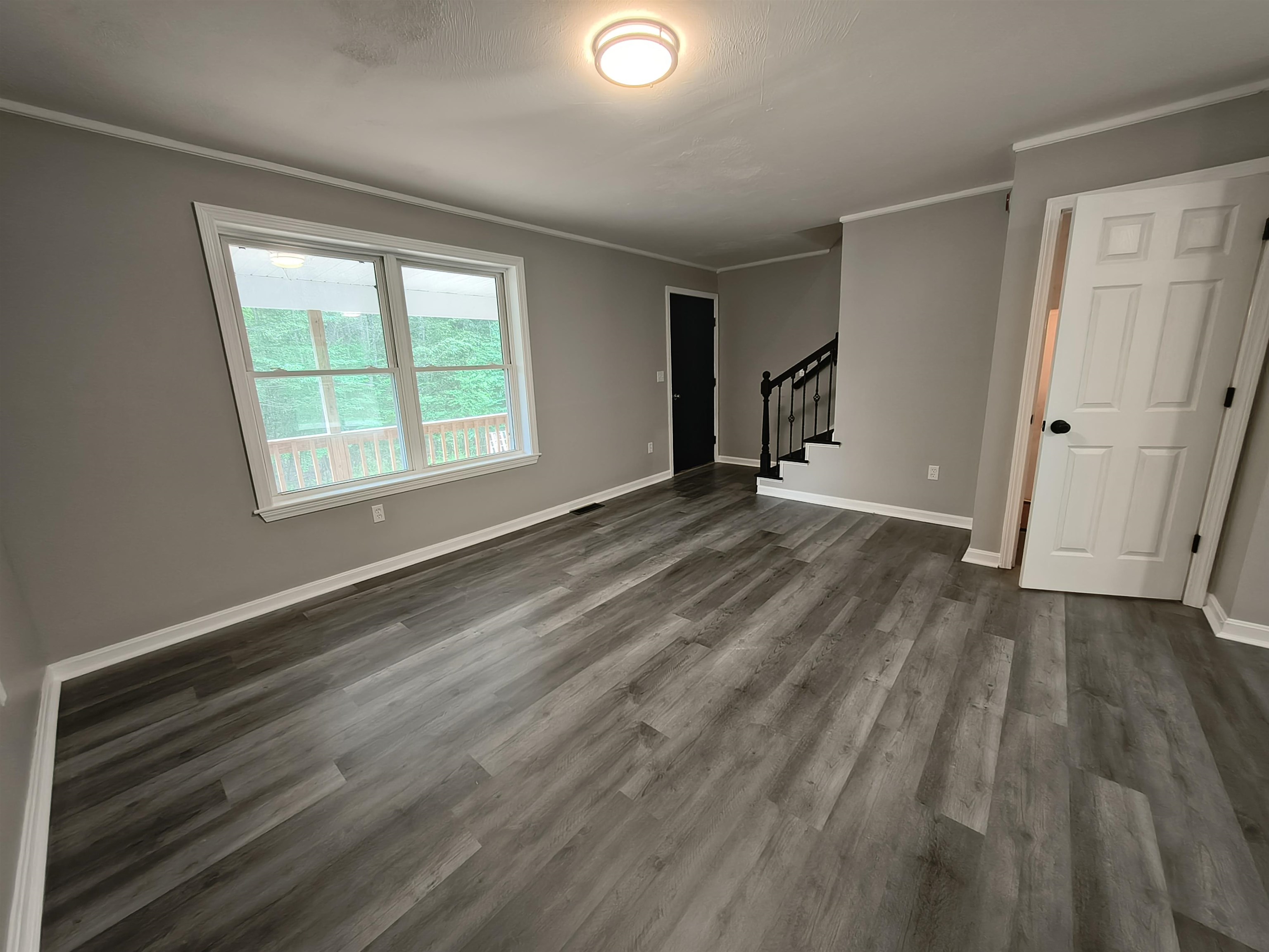 189 Rand Road Property Photo 8