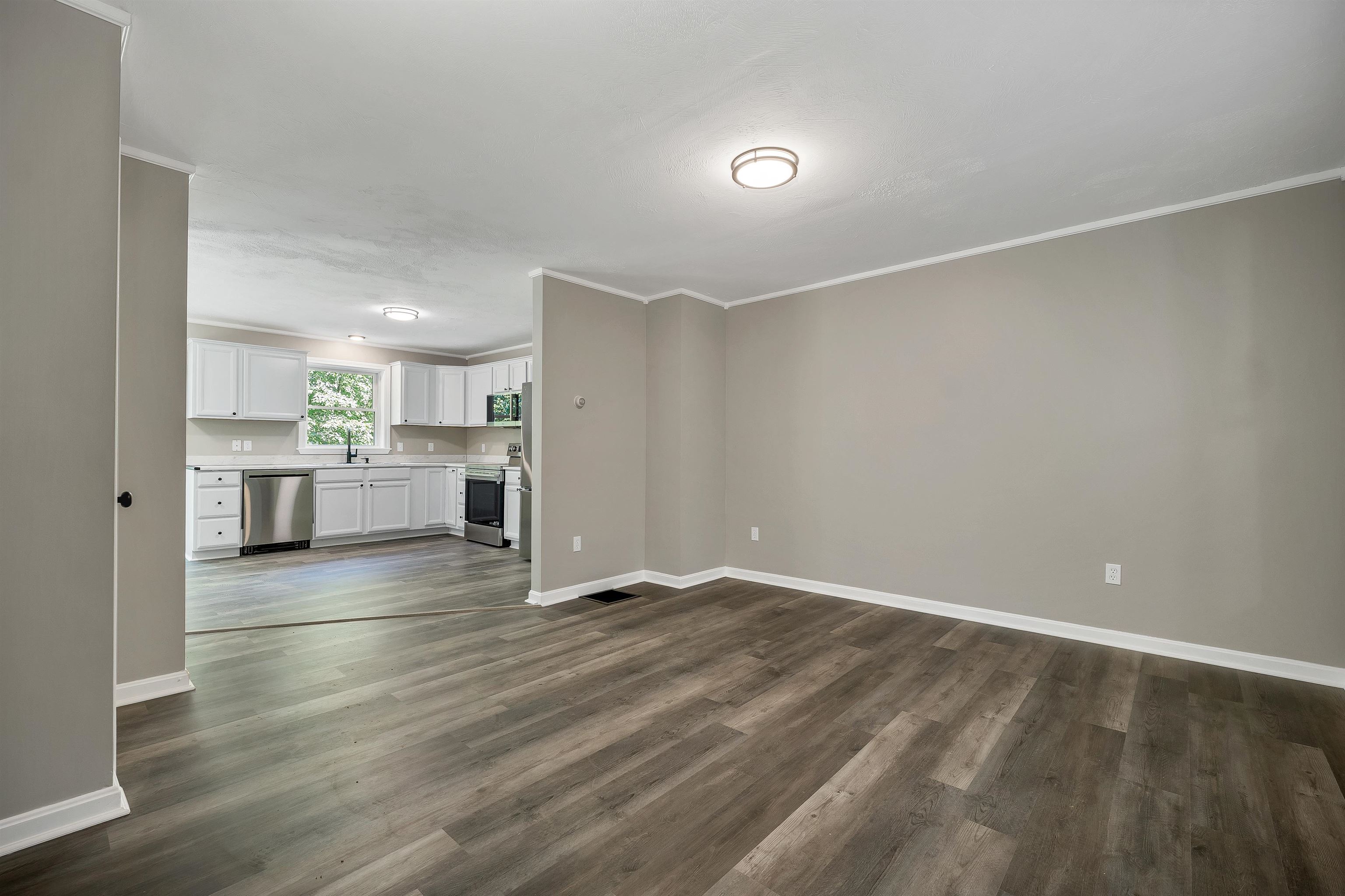 189 Rand Road Property Photo 15