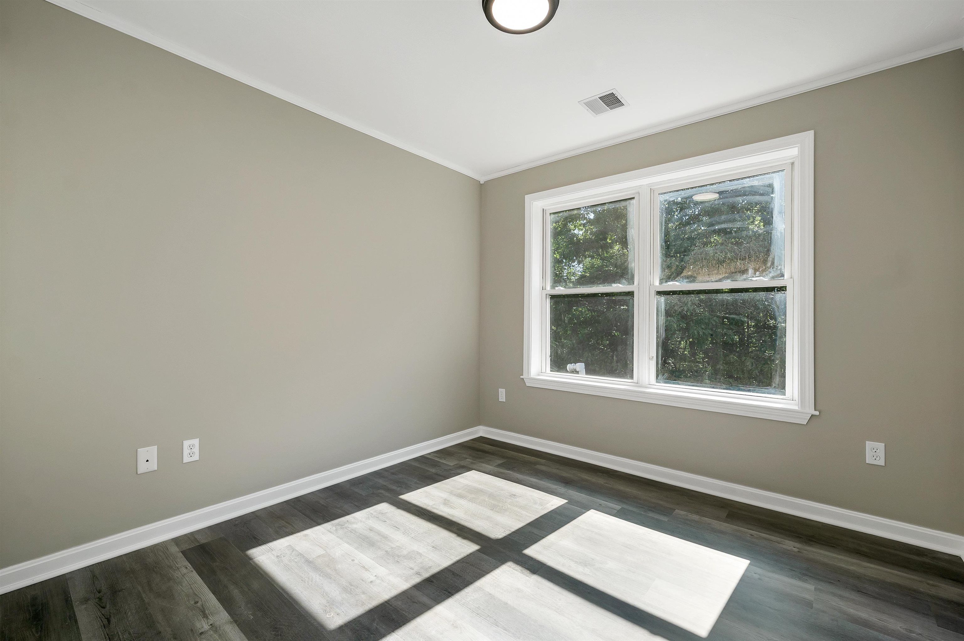 189 Rand Road Property Photo 31