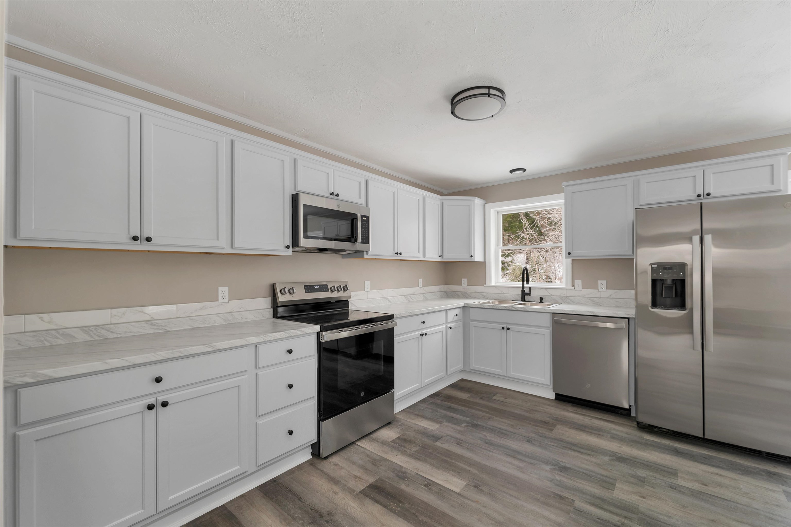 189 Rand Road Property Photo 1