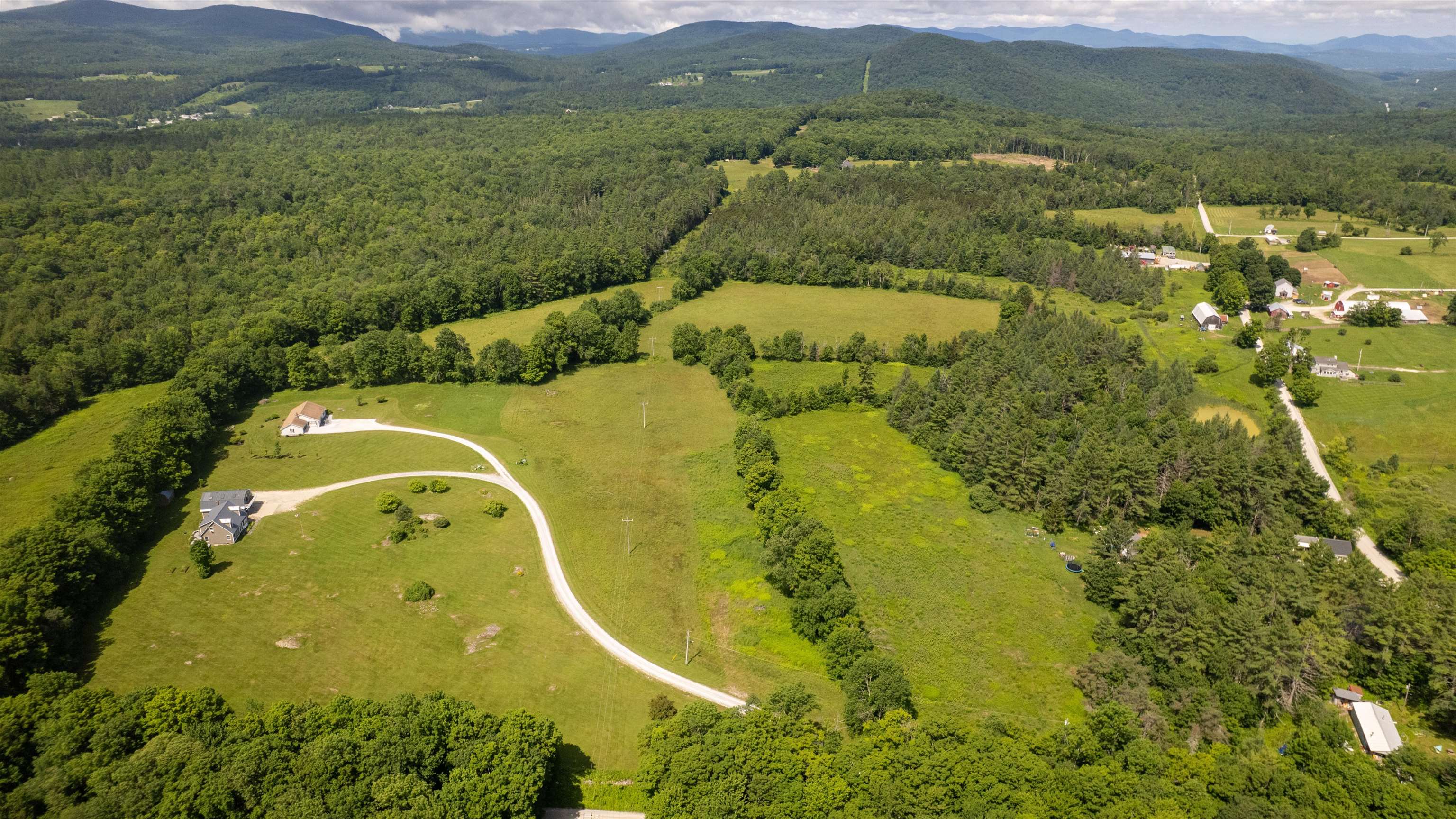 929 Packer Road Property Photo 4