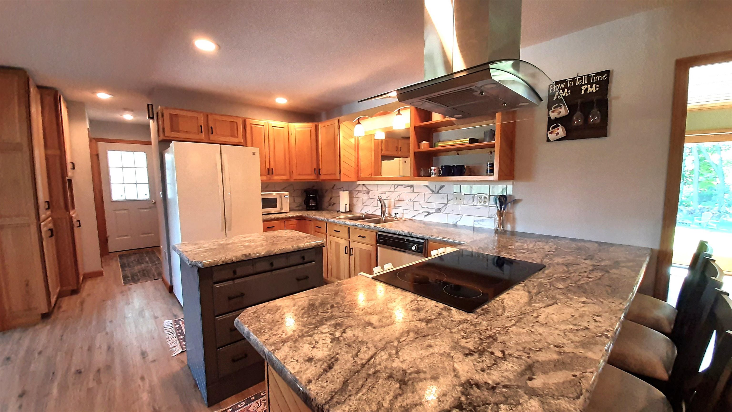 929 Packer Road Property Photo 13