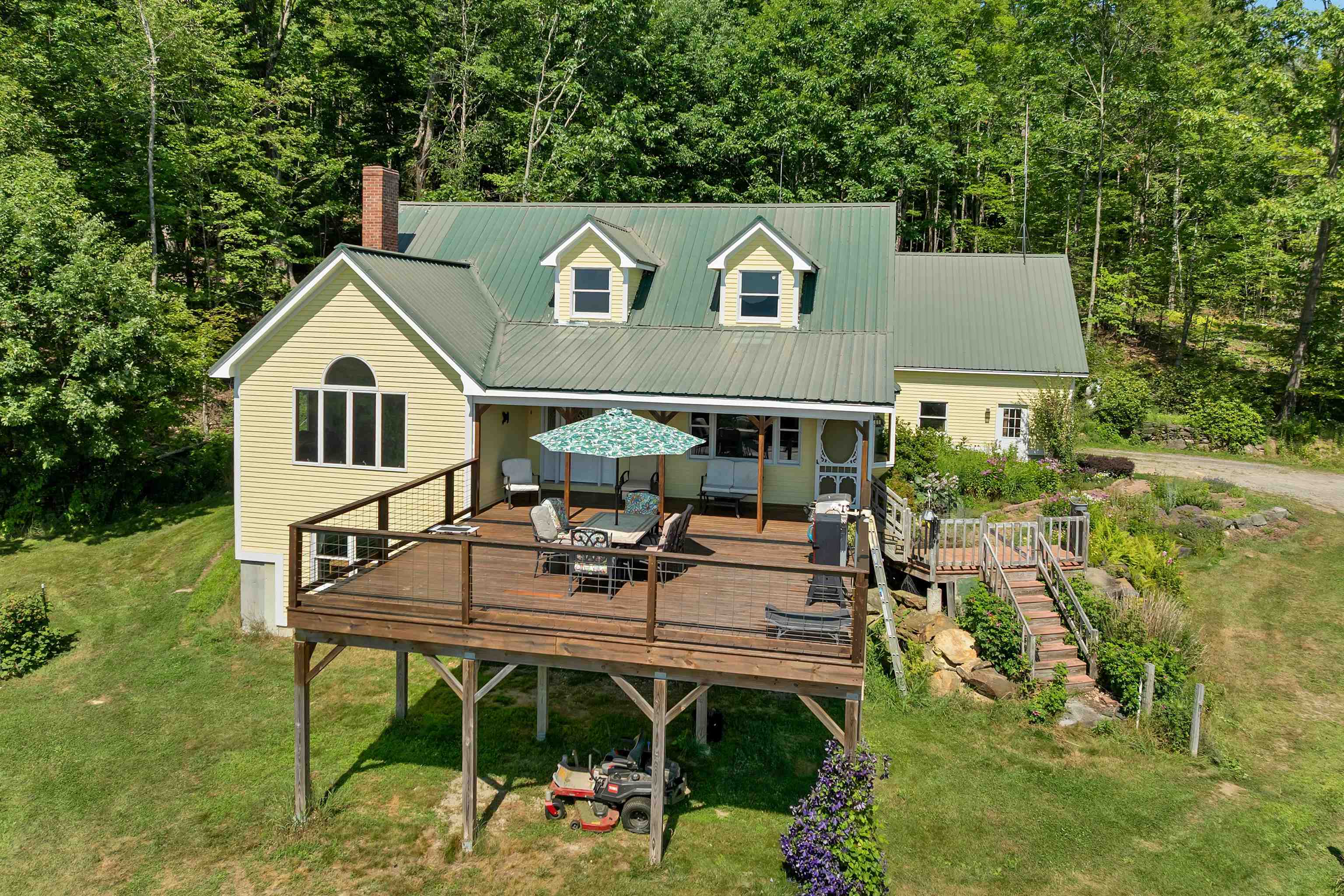 469 Atwell Hill Road Property Photo 1
