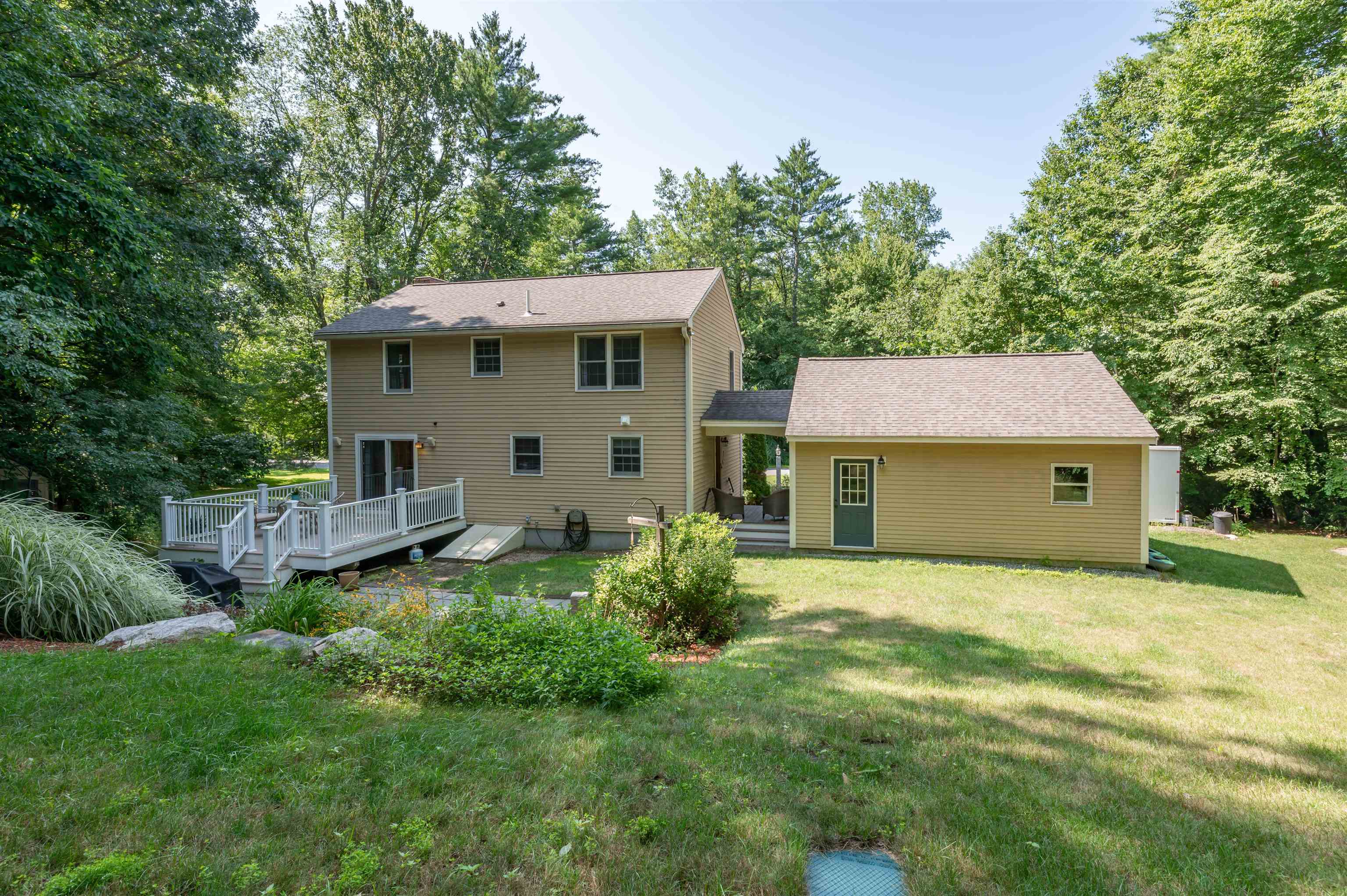 21 Marty Drive Property Photo 3