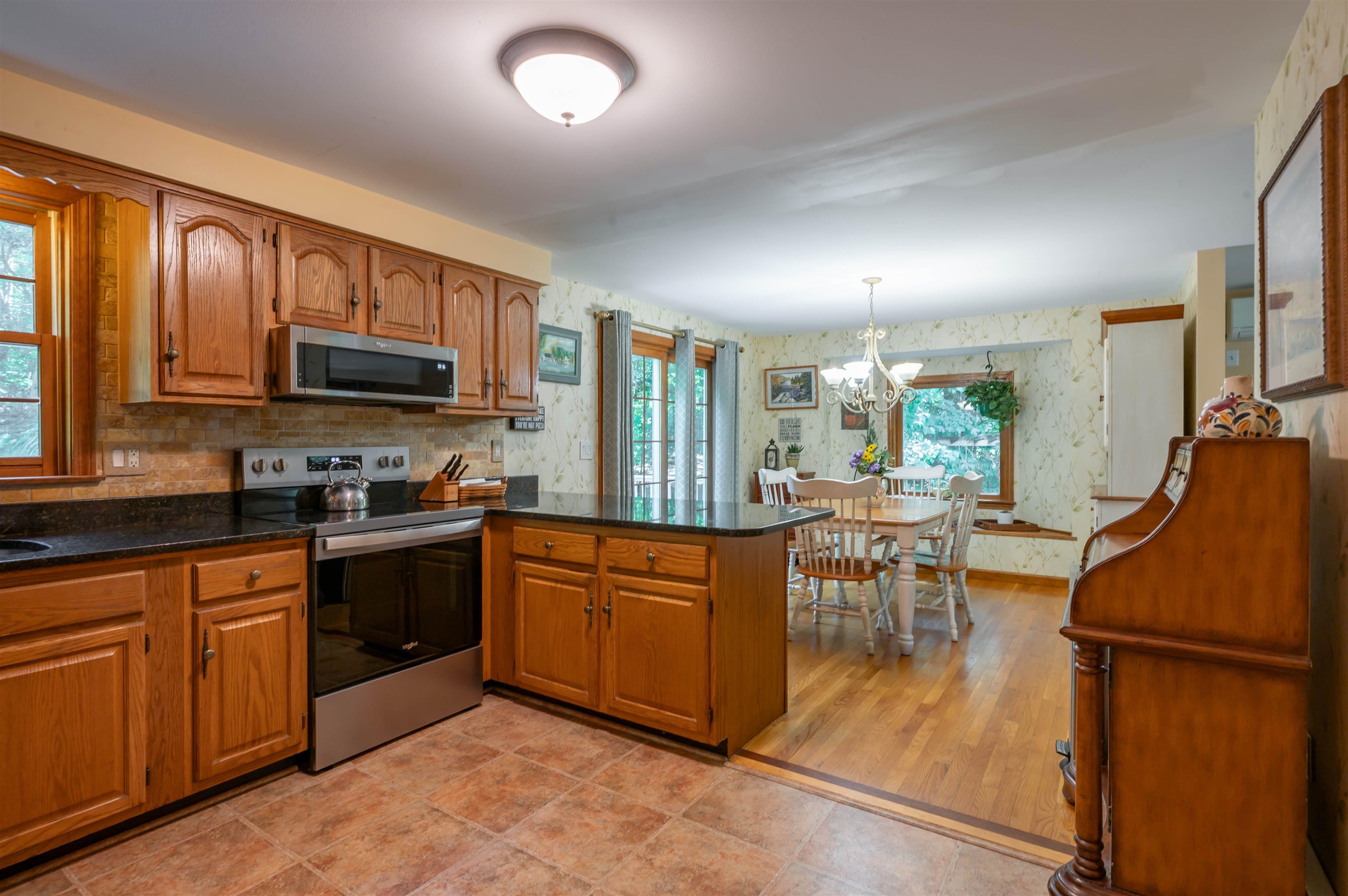 21 Marty Drive Property Photo 6