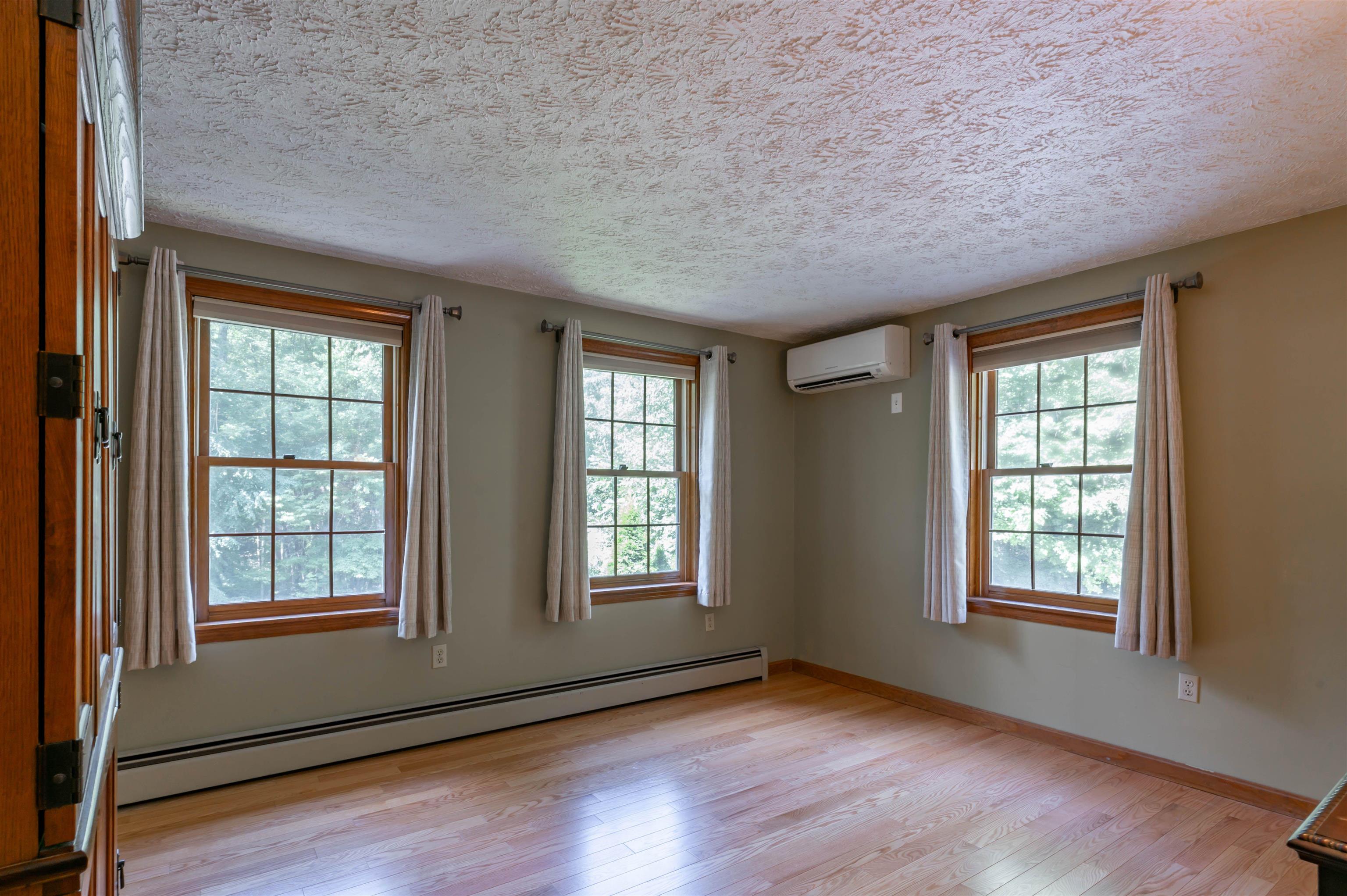21 Marty Drive Property Photo 15