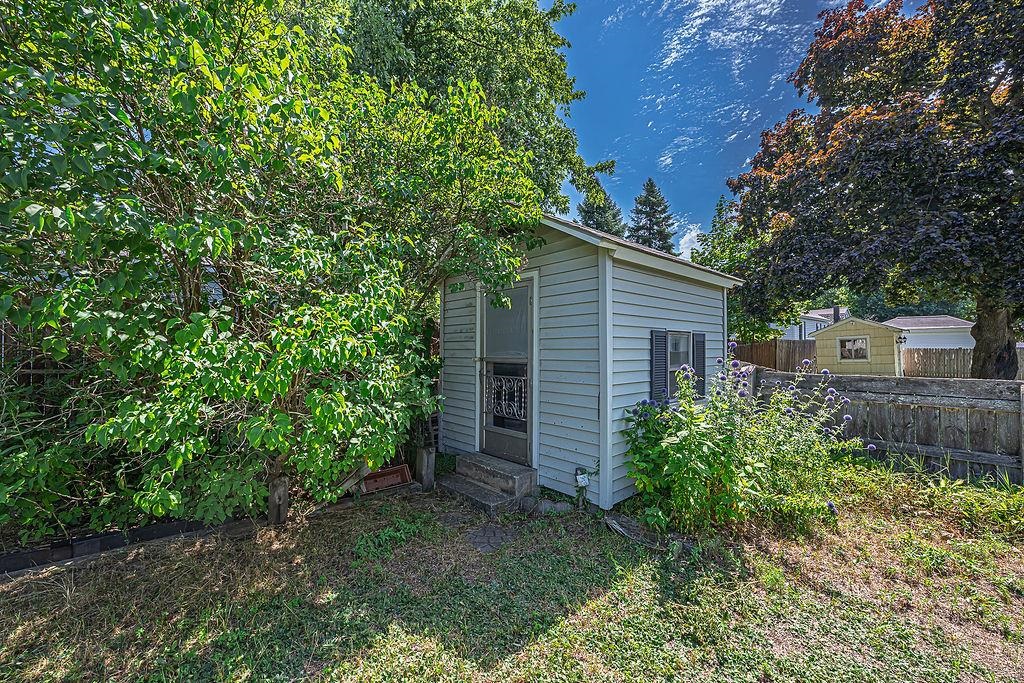 18 Pershing Street Property Photo 29