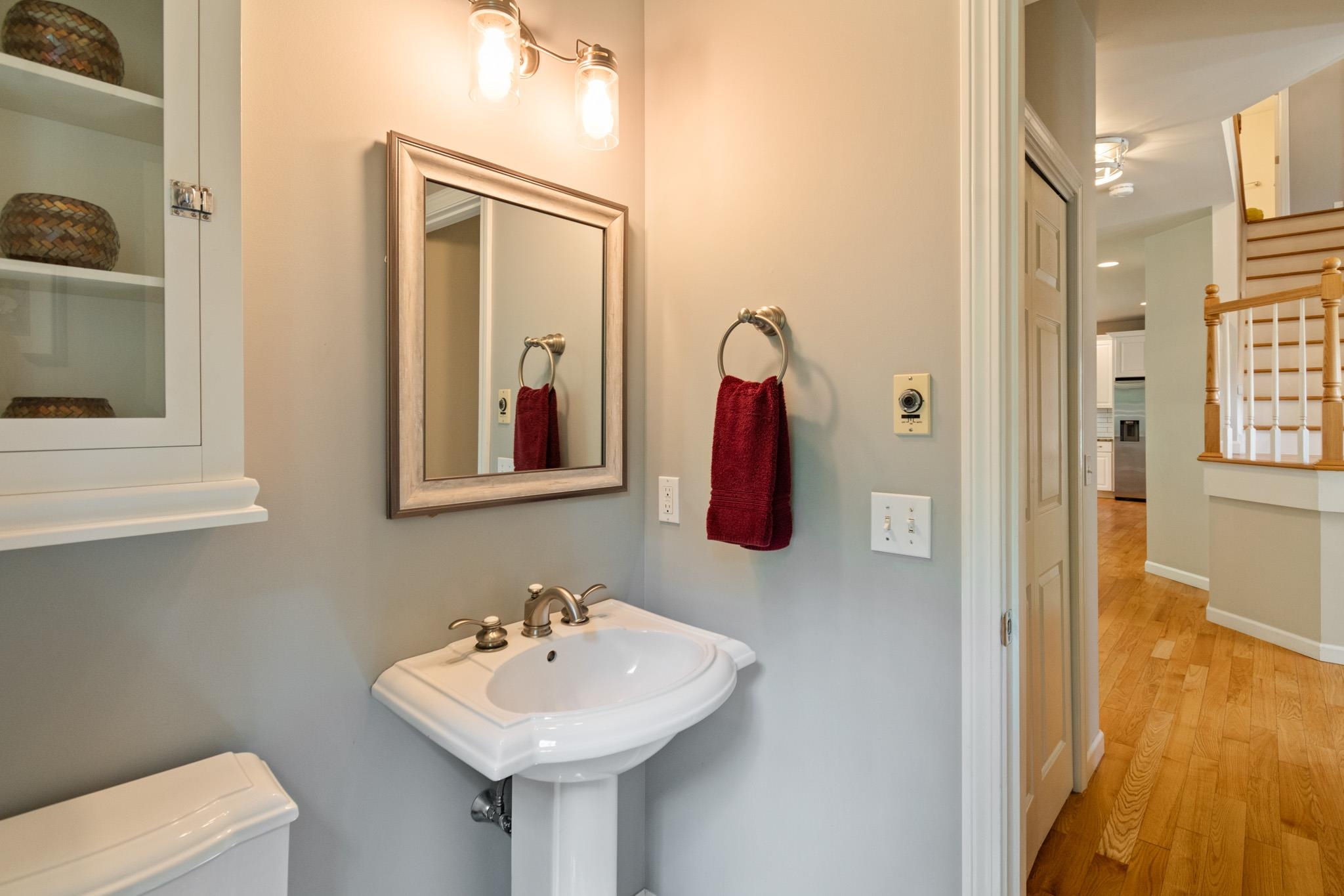 900 Ledgewood Drive Property Photo 15