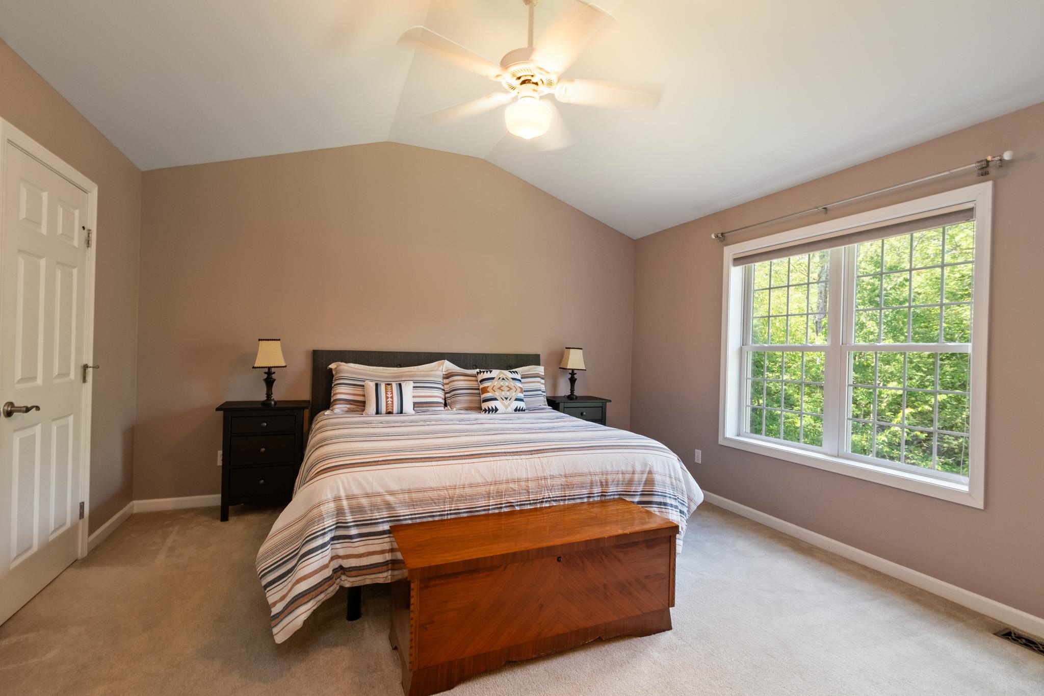 900 Ledgewood Drive Property Photo 17