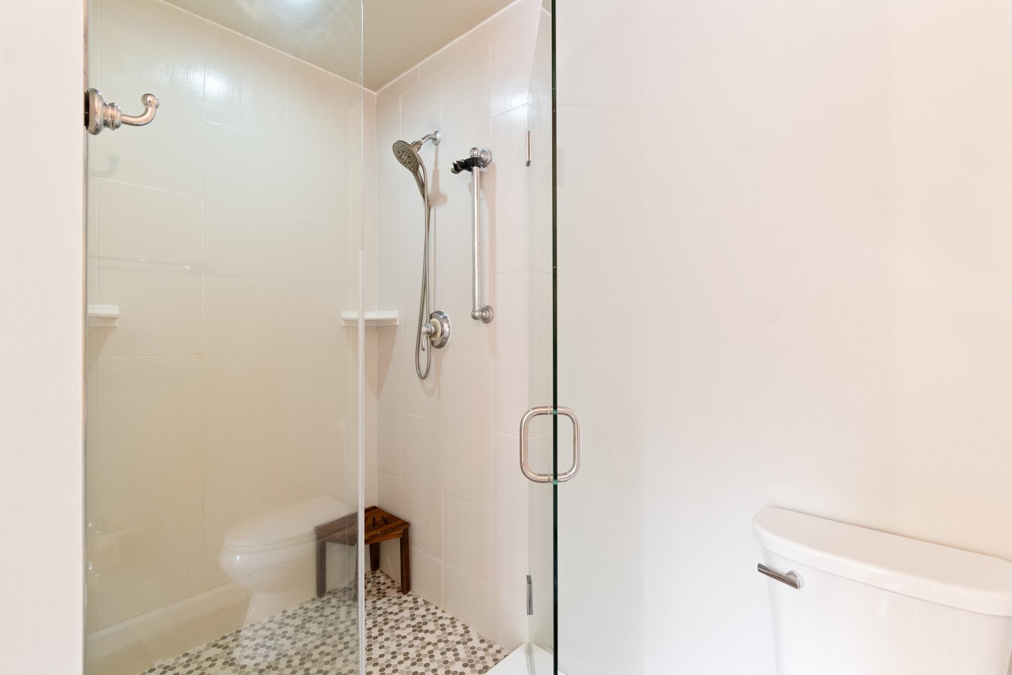900 Ledgewood Drive Property Photo 22