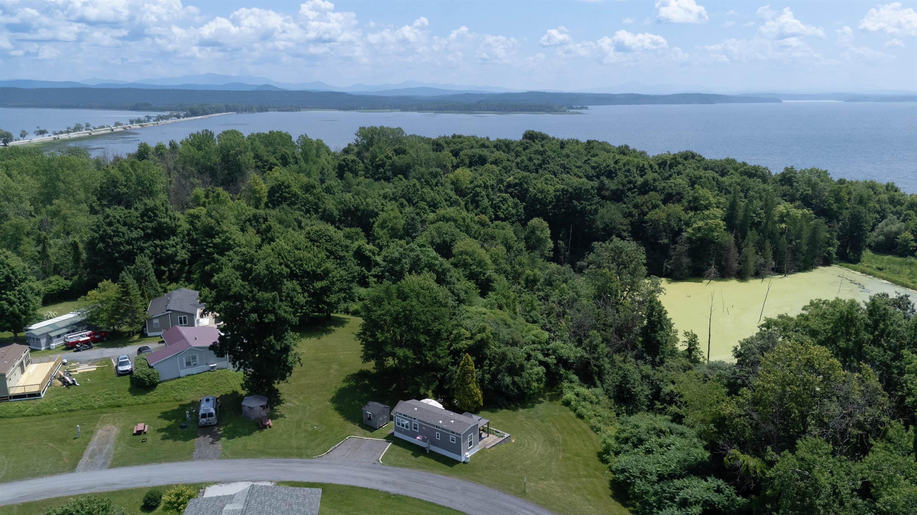 36 Island Circle Property Photo 1