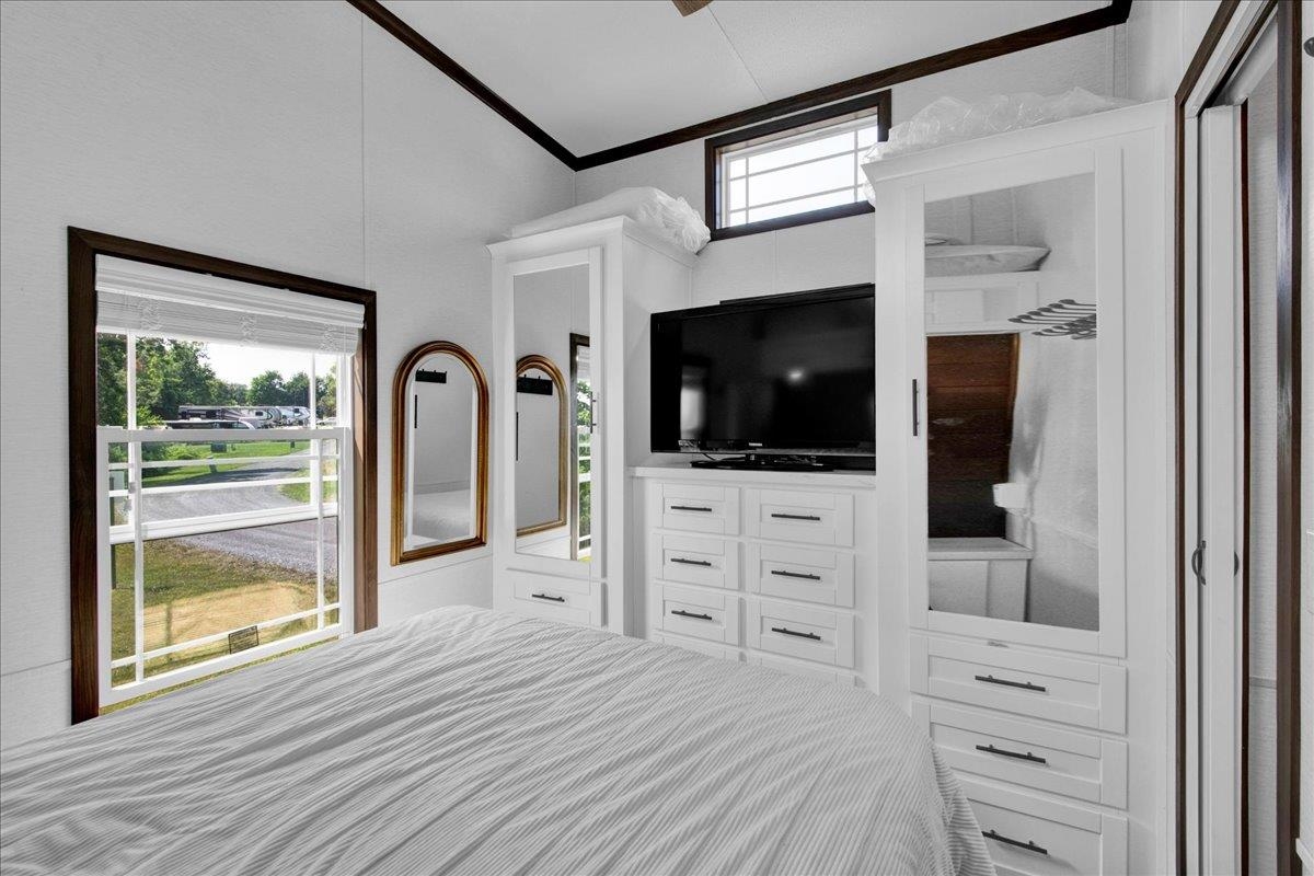36 Island Circle Property Photo 21