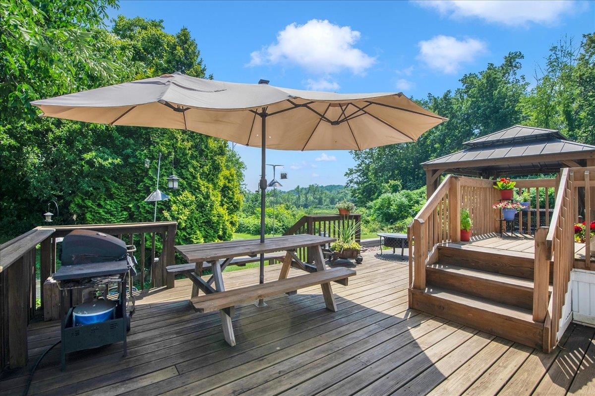 36 Island Circle Property Photo 24