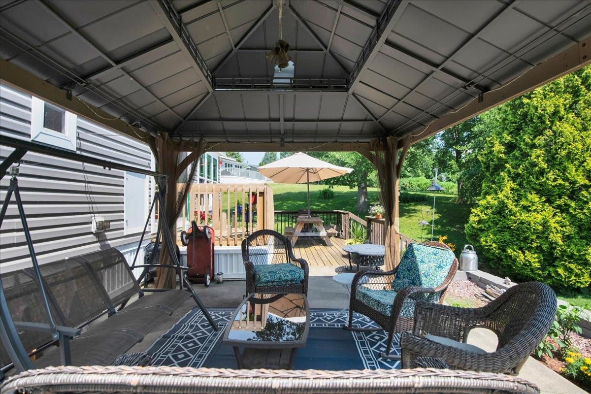 36 Island Circle Property Photo 25