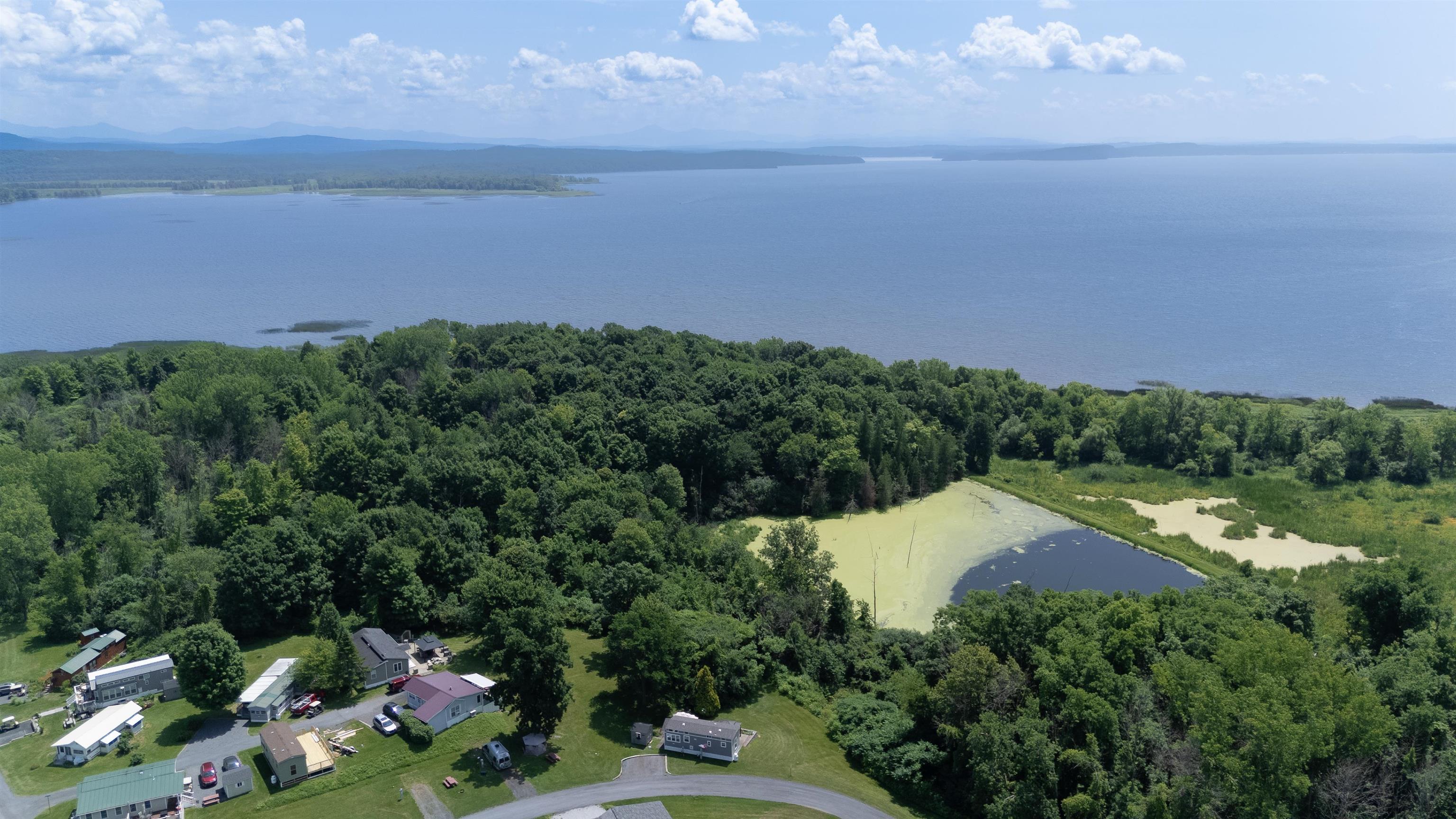 36 Island Circle Property Photo 34