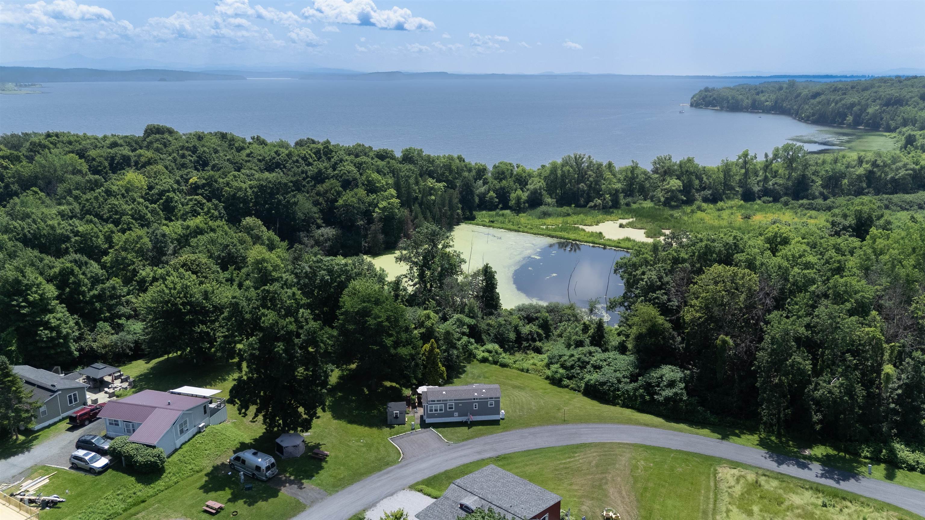 36 Island Circle Property Photo 35