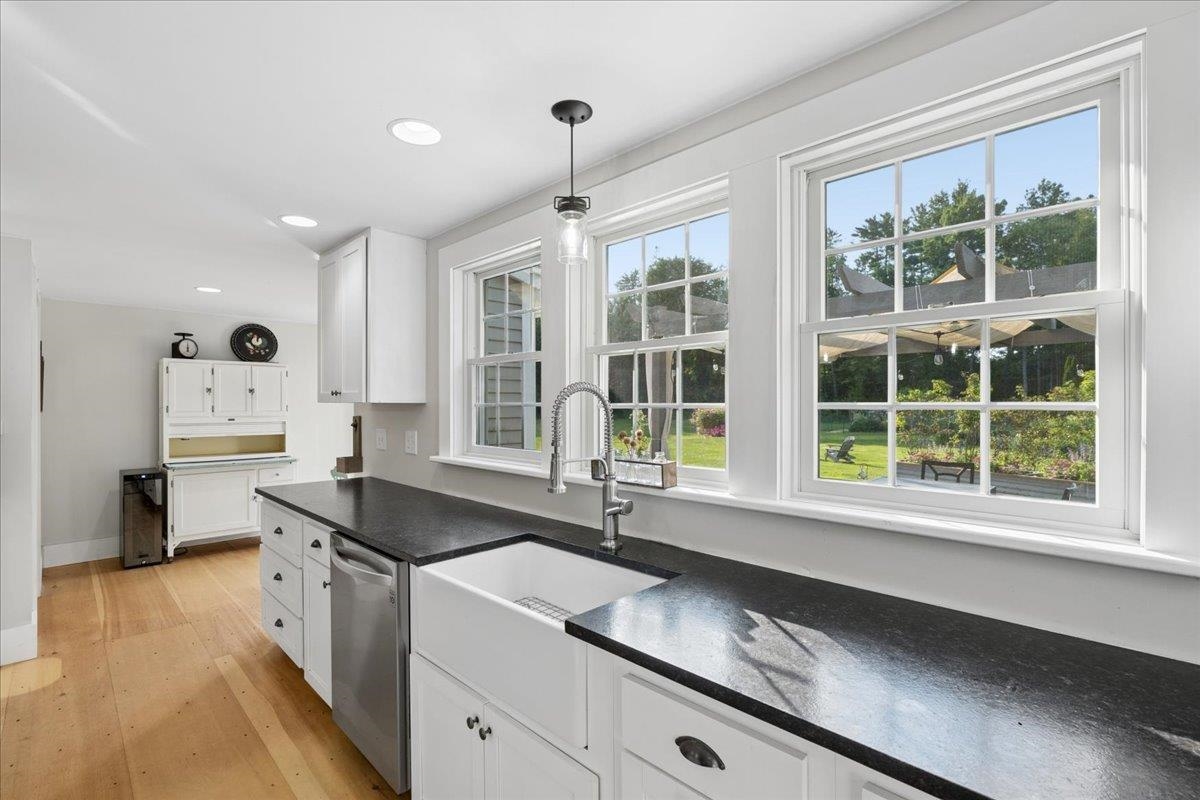 708 Cross Country Road Property Photo 12