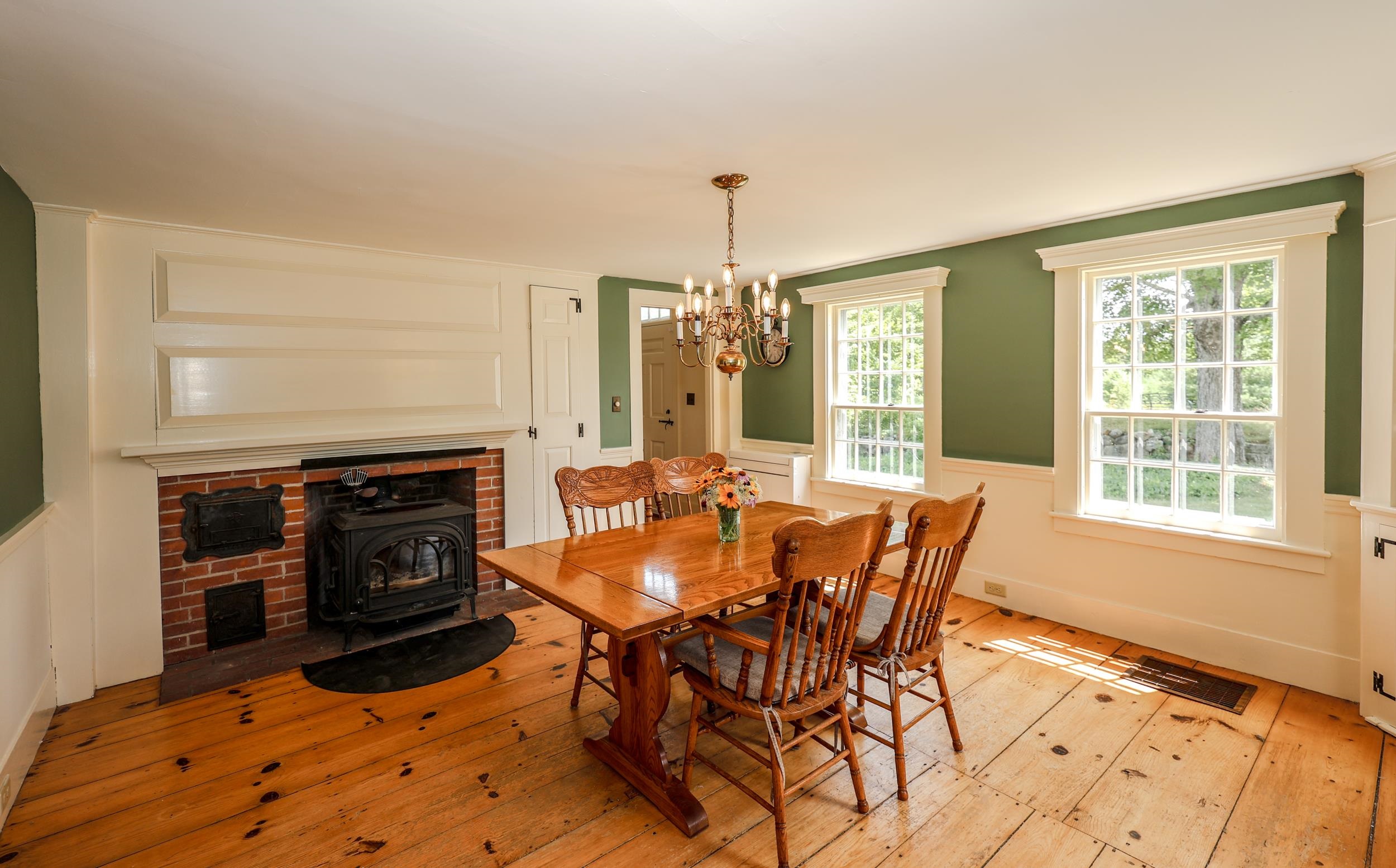 558 East Deering Road Property Photo 9