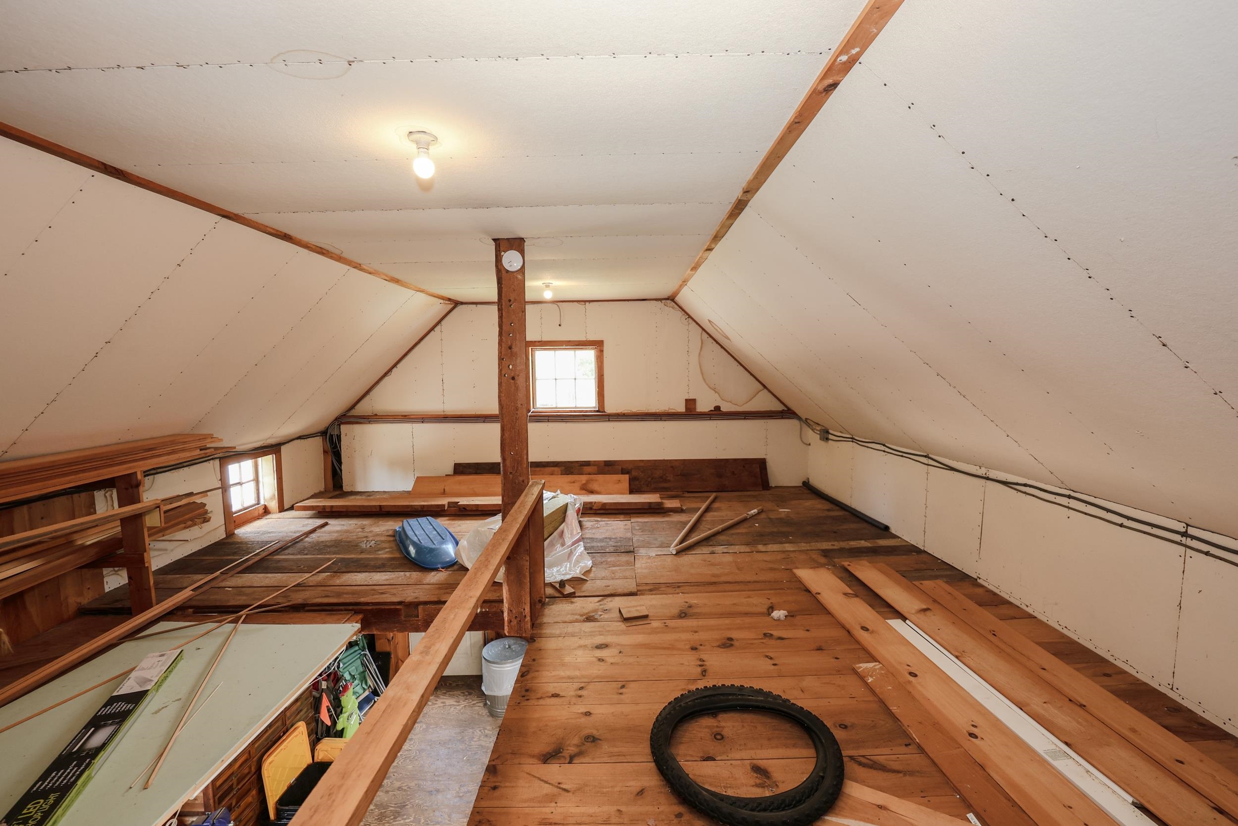 558 East Deering Road Property Photo 23