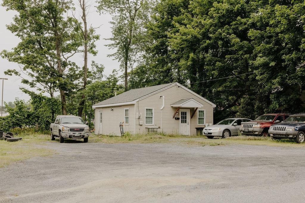 4 First Street Property Photo 1