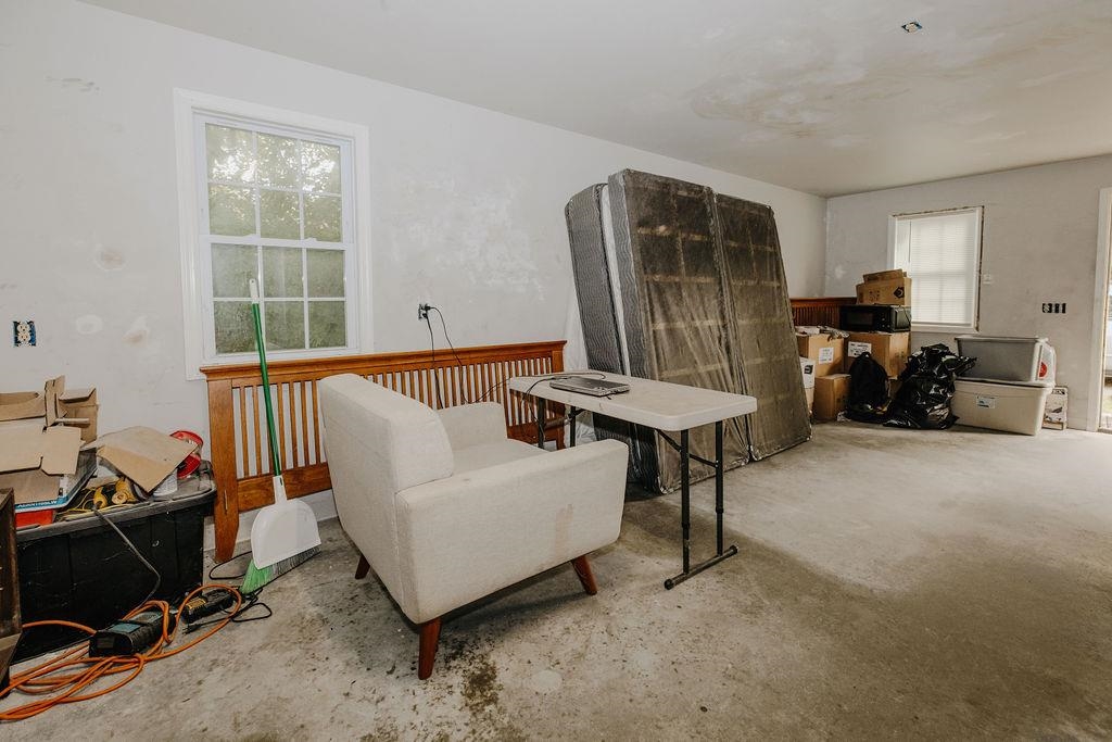 4 First Street Property Photo 2