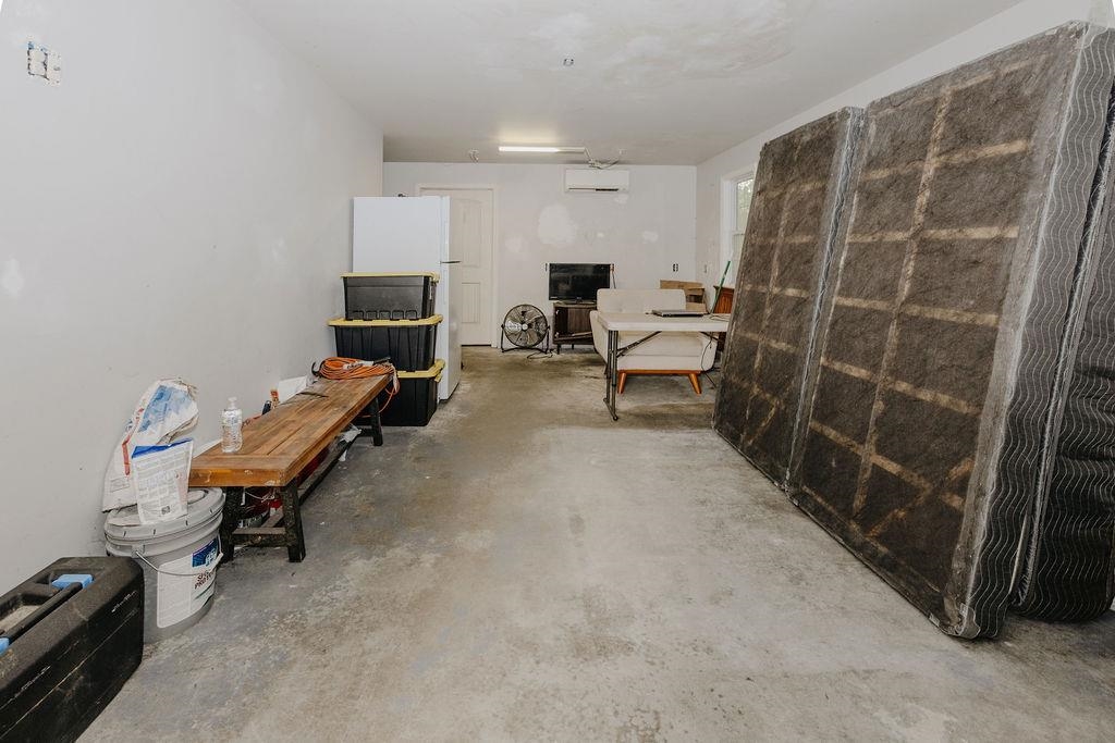 4 First Street Property Photo 3