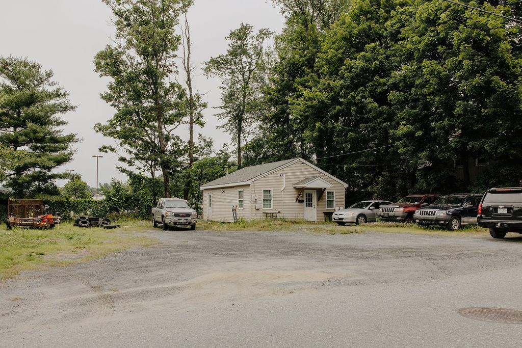 4 First Street Property Photo 6