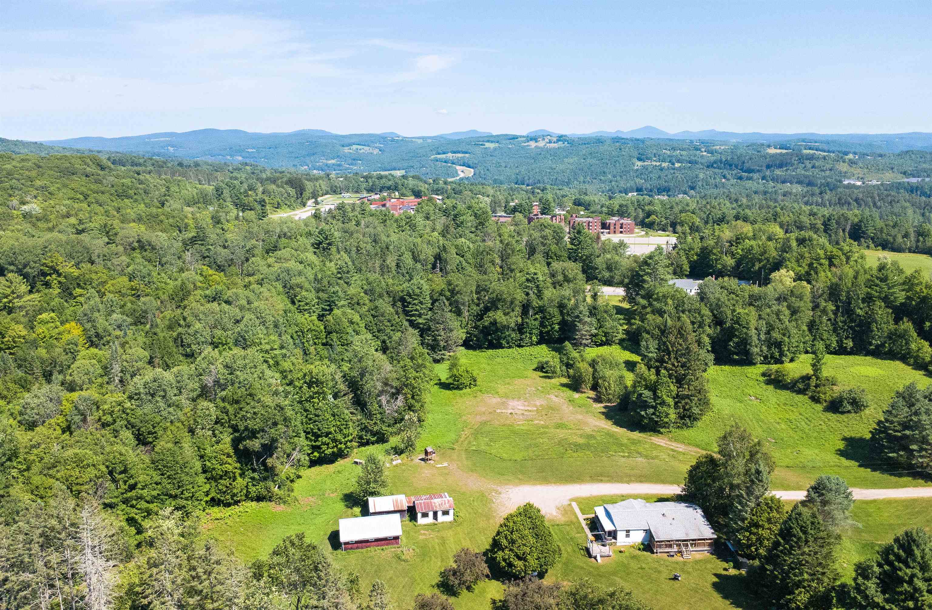 845 Mcgoff Hill Property Photo 3