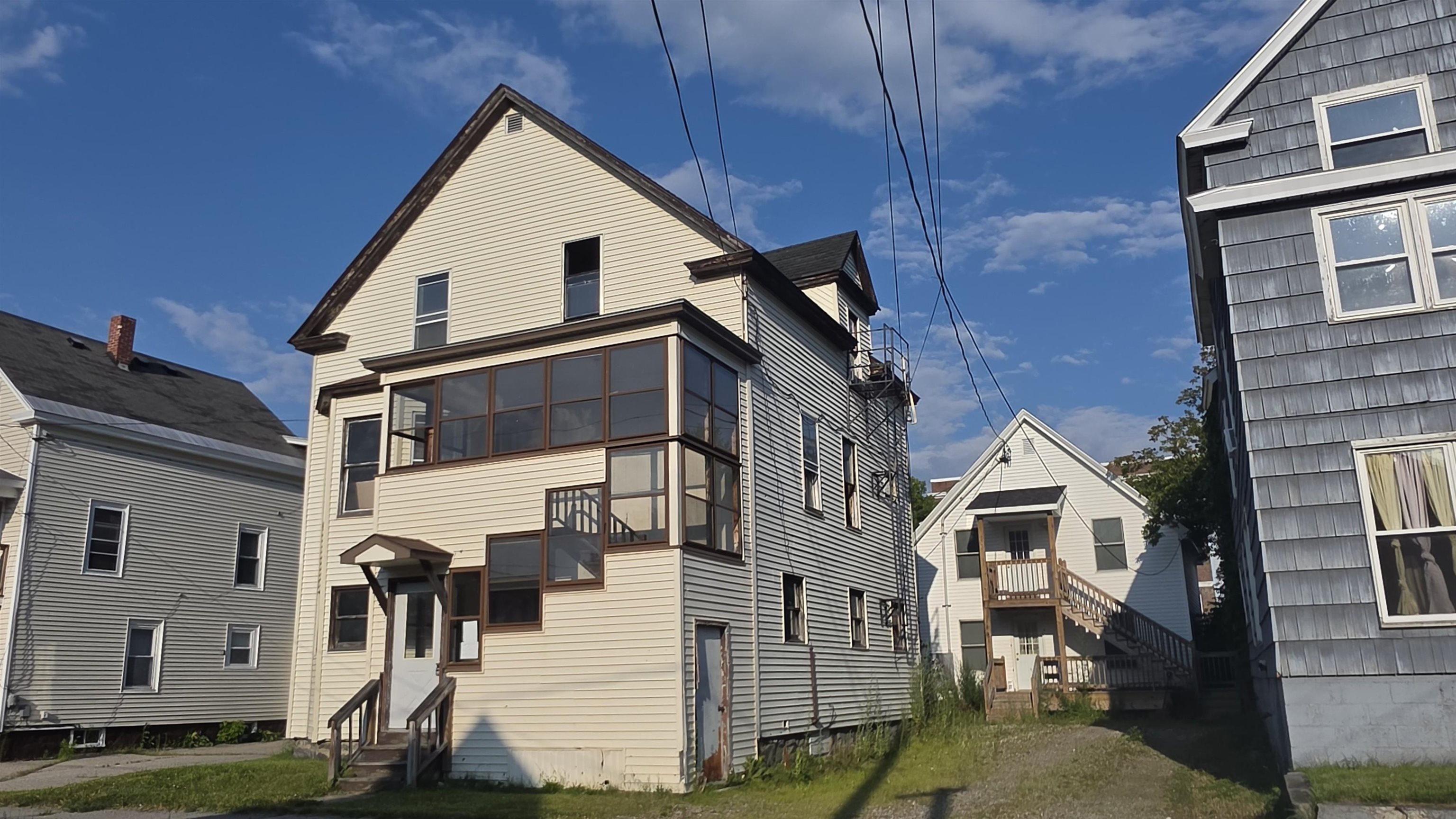 608-610 Burgess Street Property Photo 1