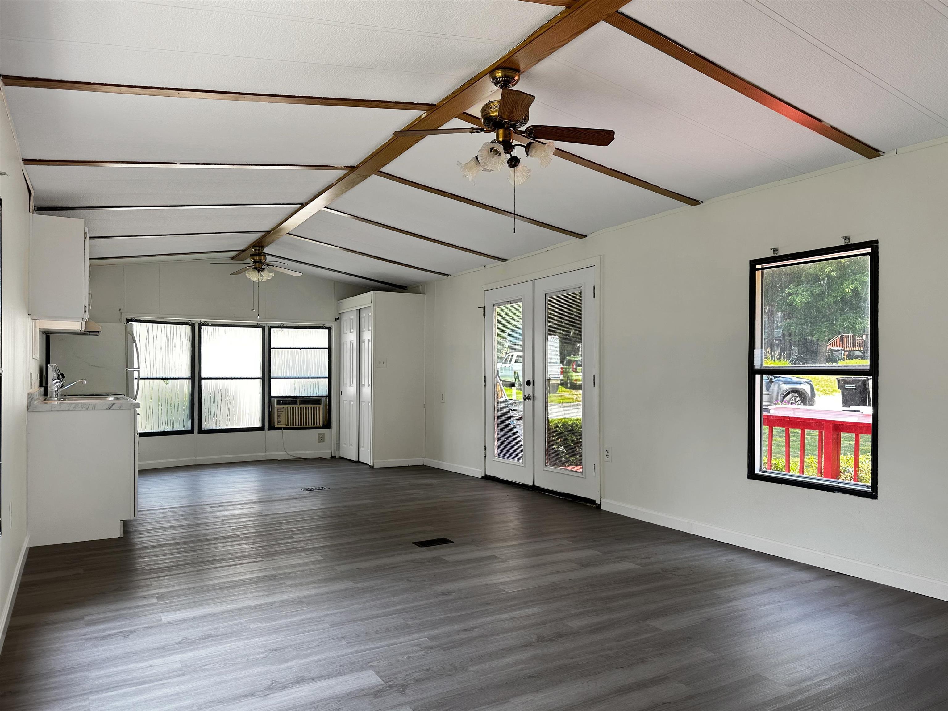 3 Monroe Avenue Property Photo 7
