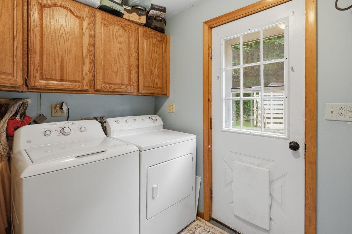 87 B Hill Road Property Photo 24