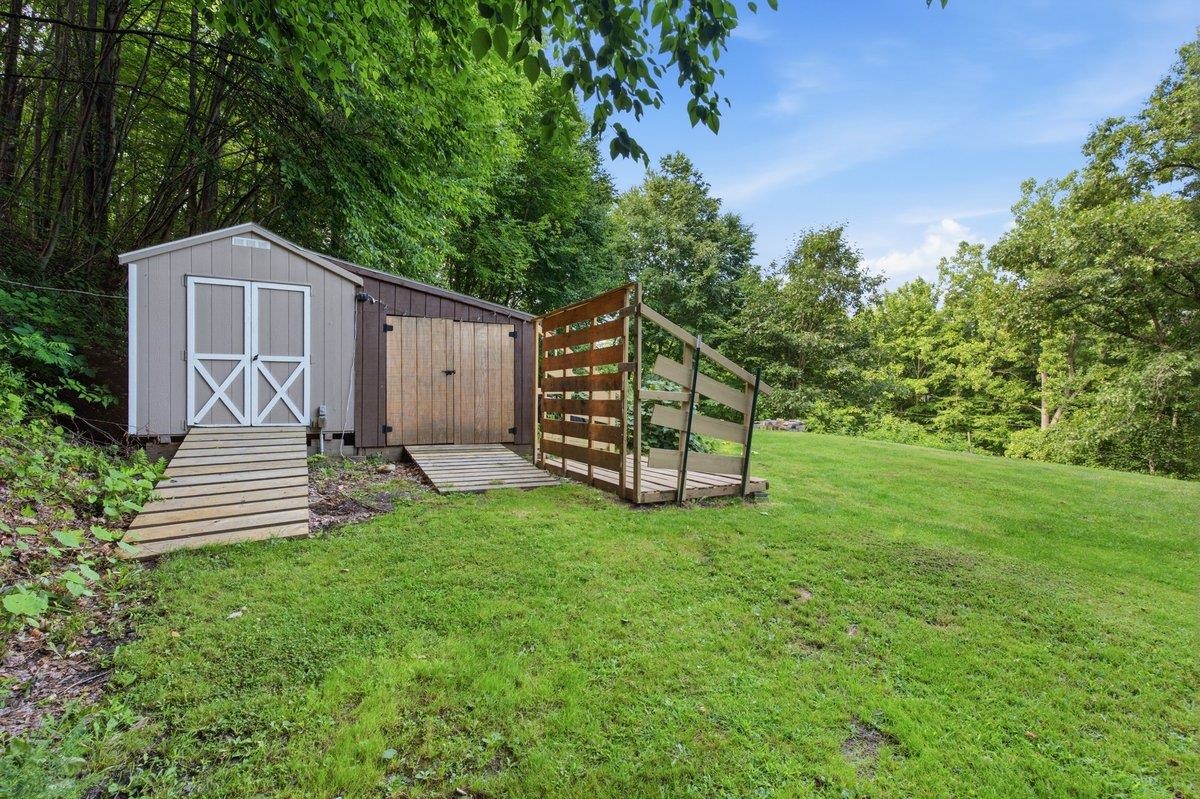 87 B Hill Road Property Photo 32