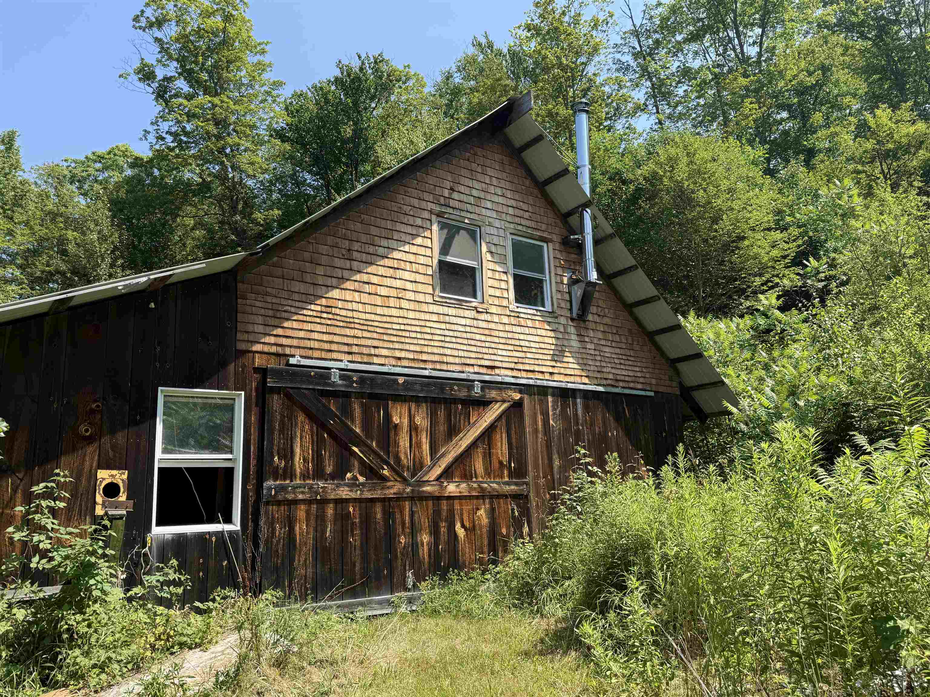389 Brookline Road Property Photo 14